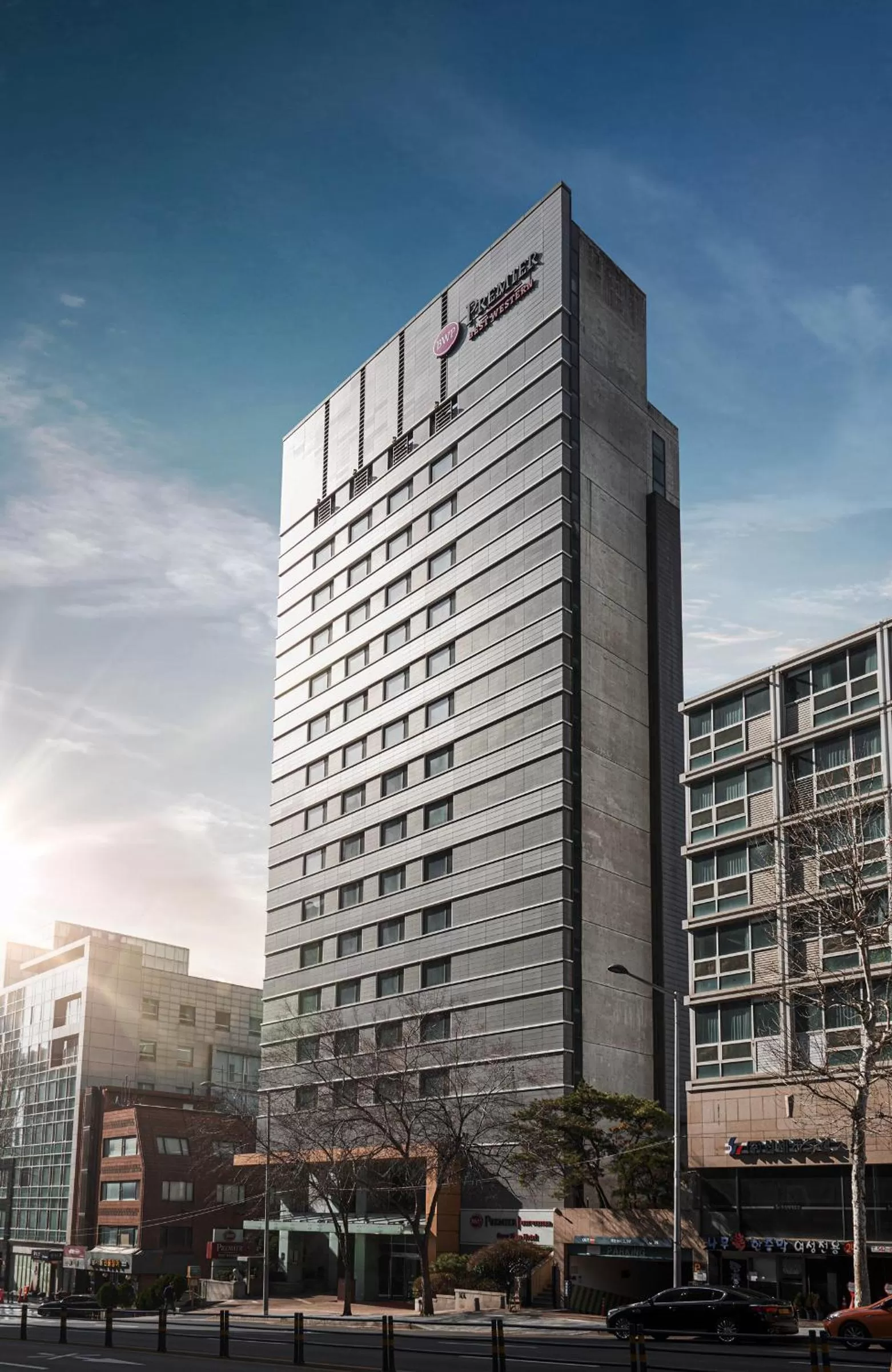 Property building in Best Western Premier Gangnam Hotel