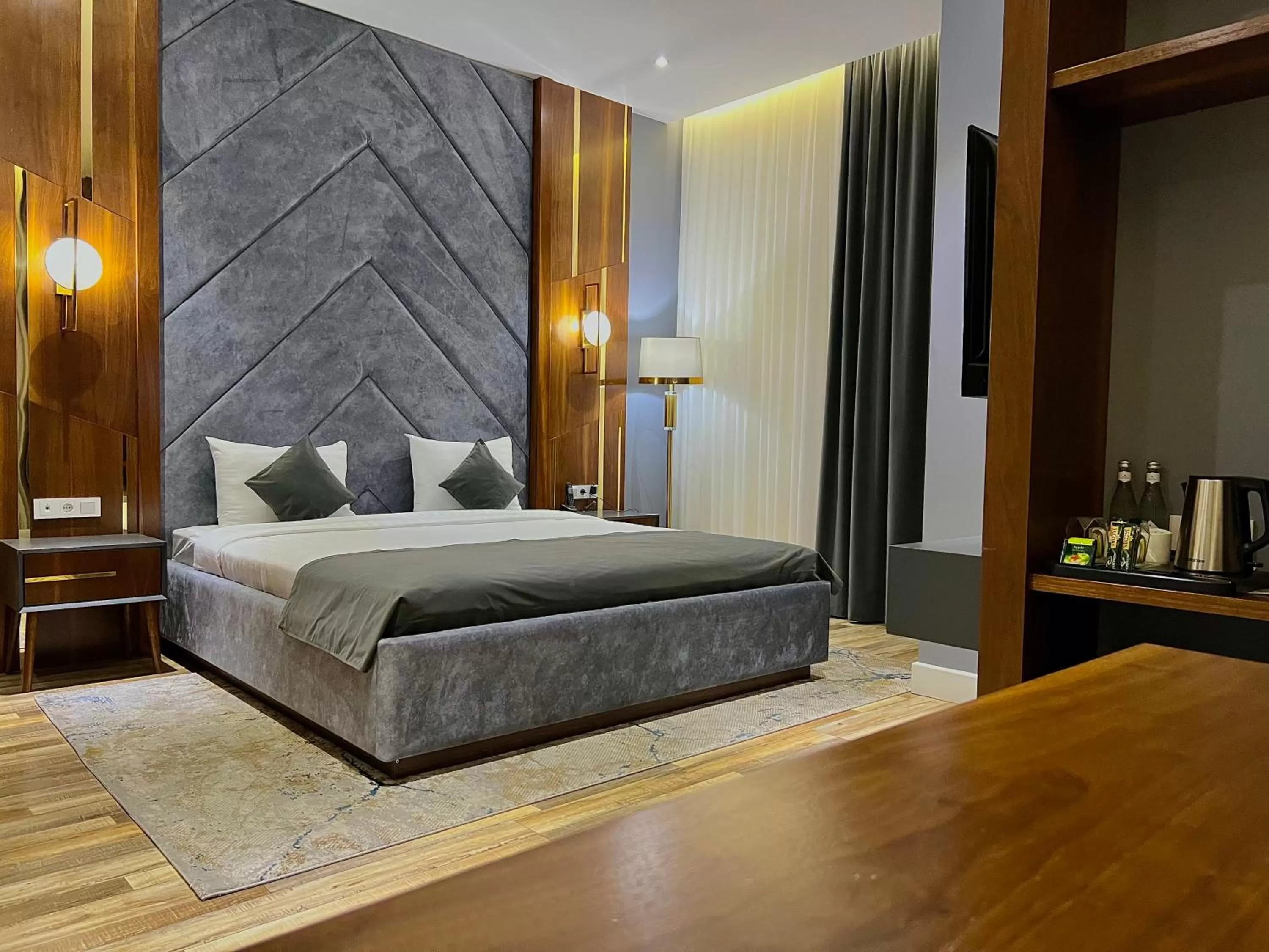 Photo of the whole room, Bed in MedinaTown