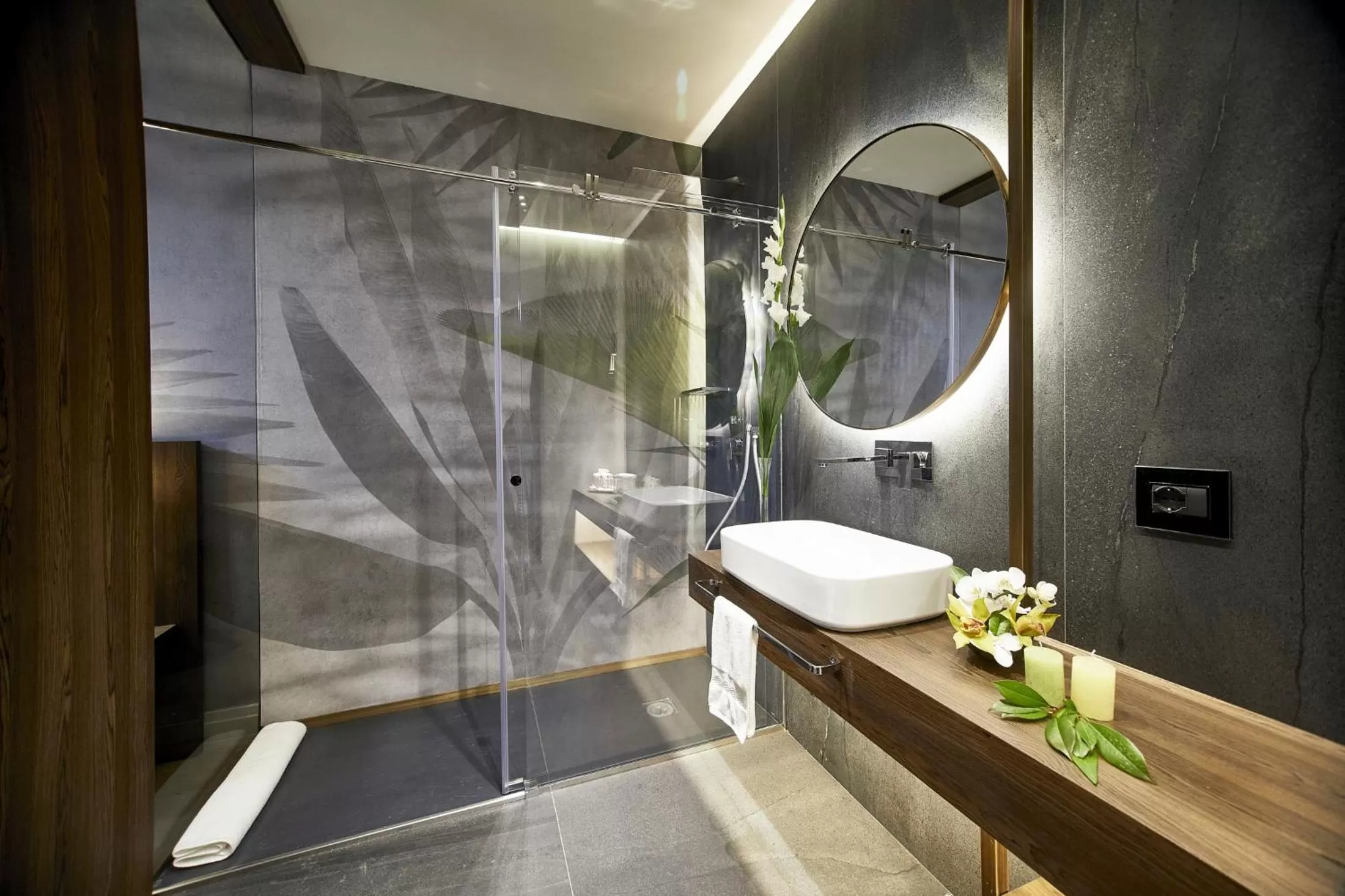 Bathroom in Messori Suites