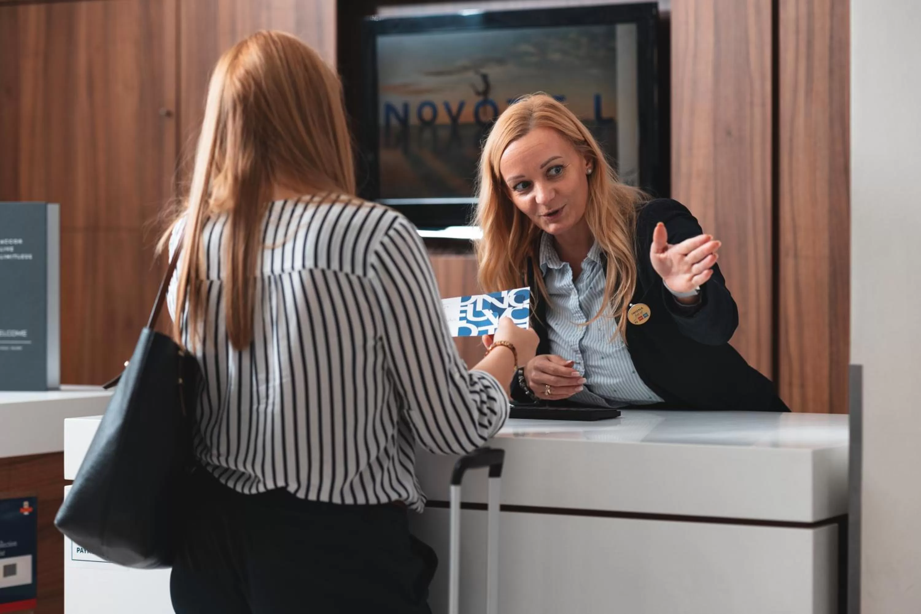 Lobby or reception in Novotel Southampton