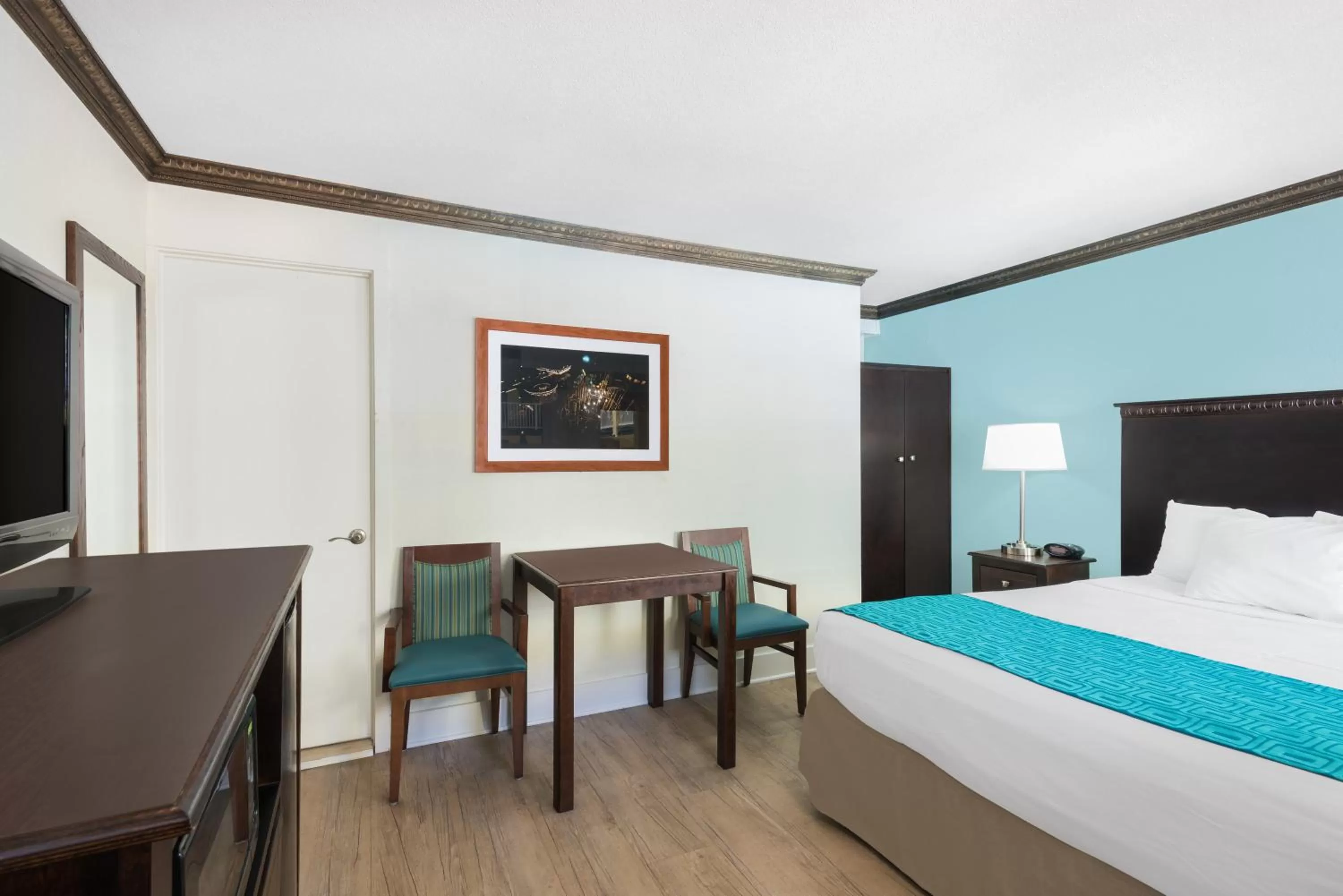 Bed in Days Inn by Wyndham Ocean City Oceanfront