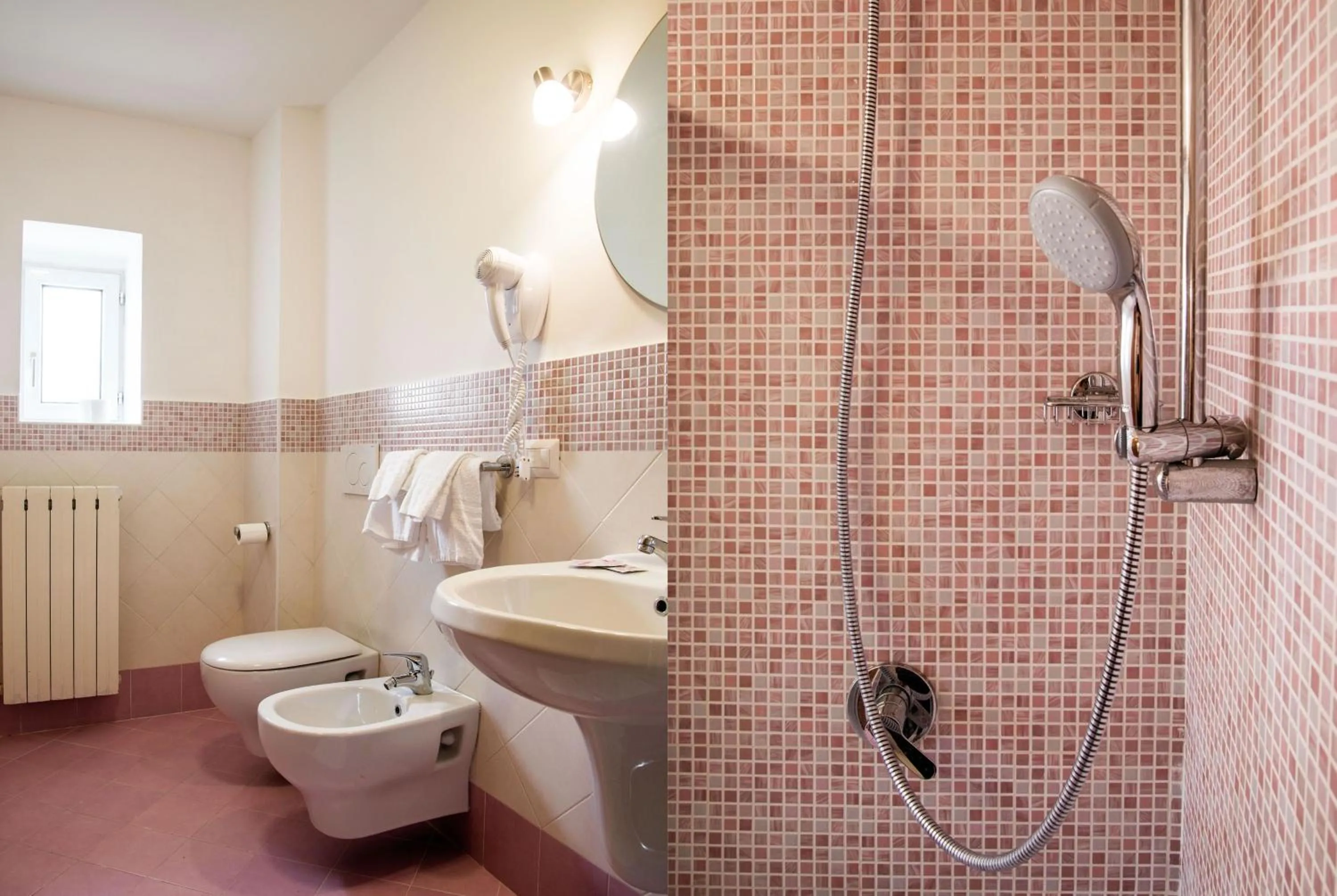 Shower in Hotel Internazionale