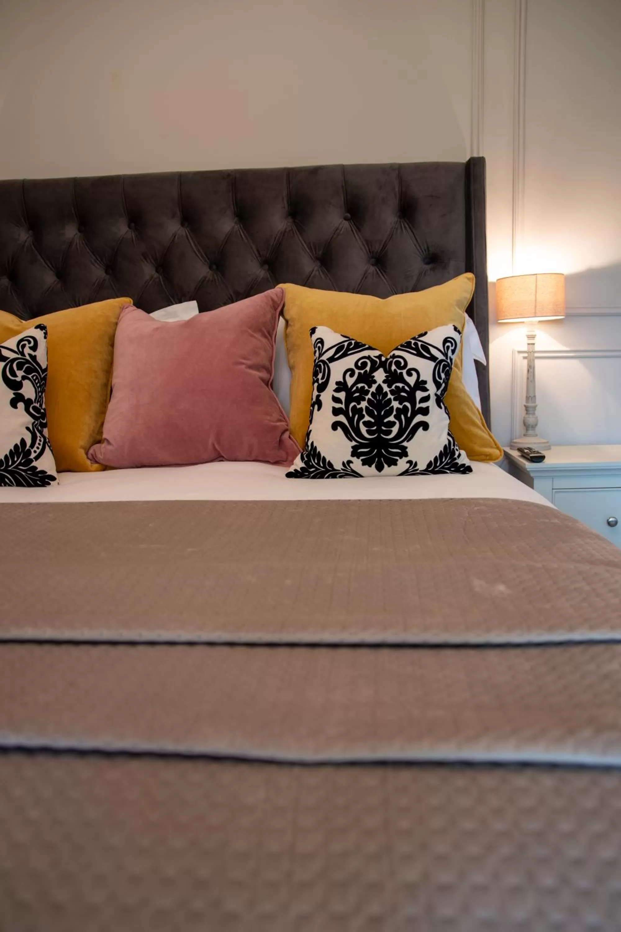 Bed in Apple Tree Bed and Breakfast