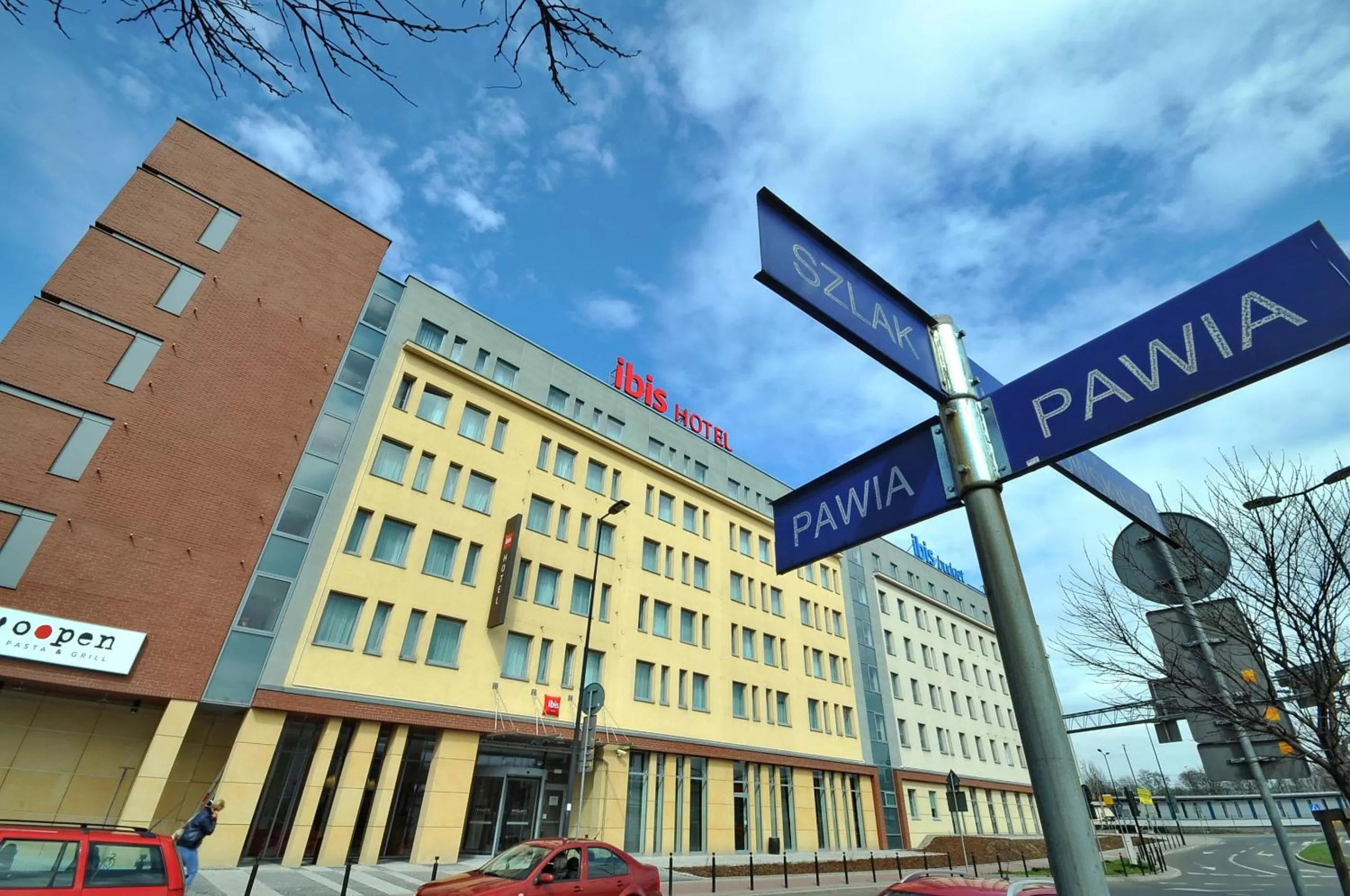 Facade/entrance in Ibis Kraków Stare Miasto
