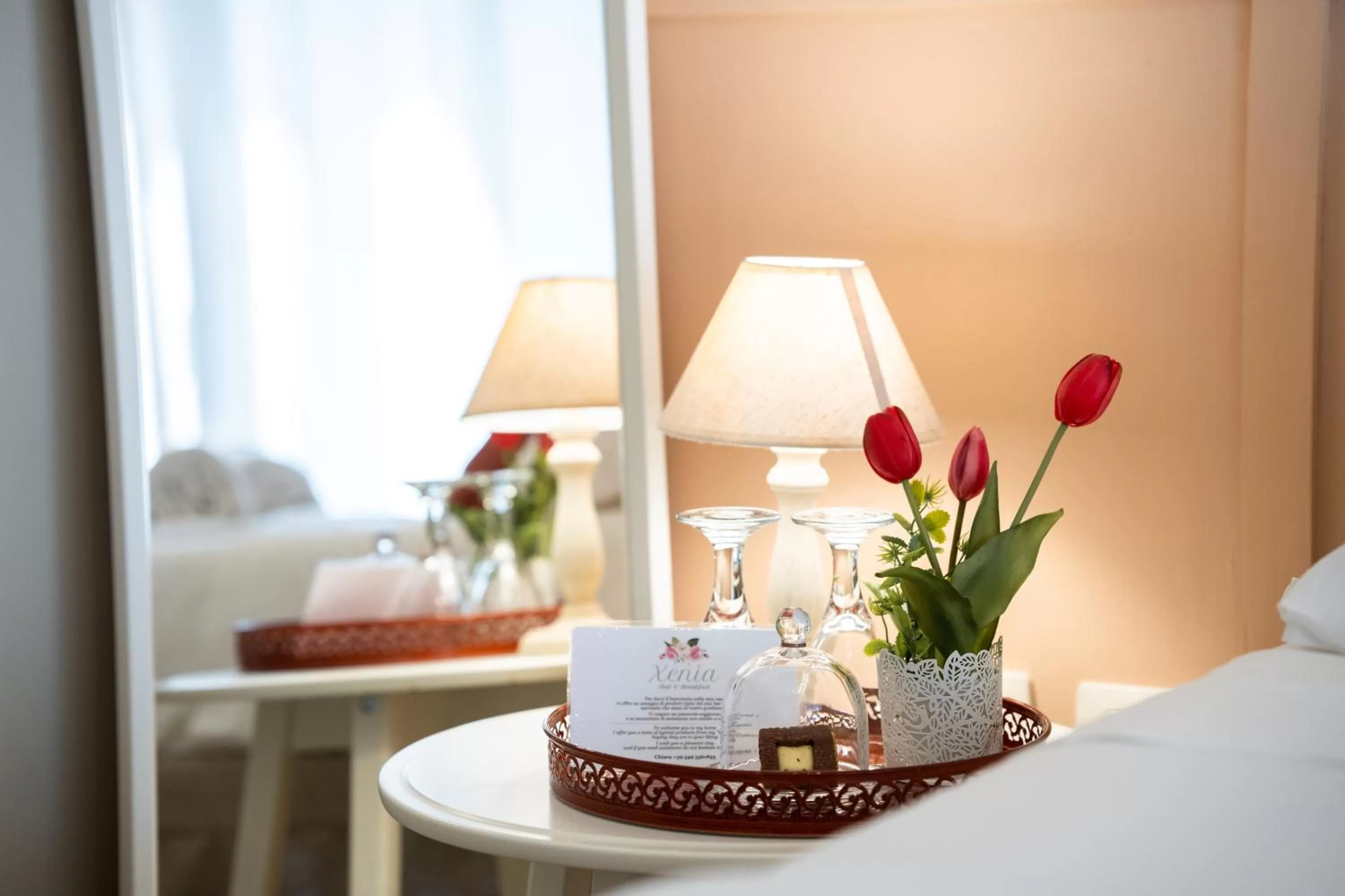 Photo of the whole room, Bed in Joy's Bnb Ortigia