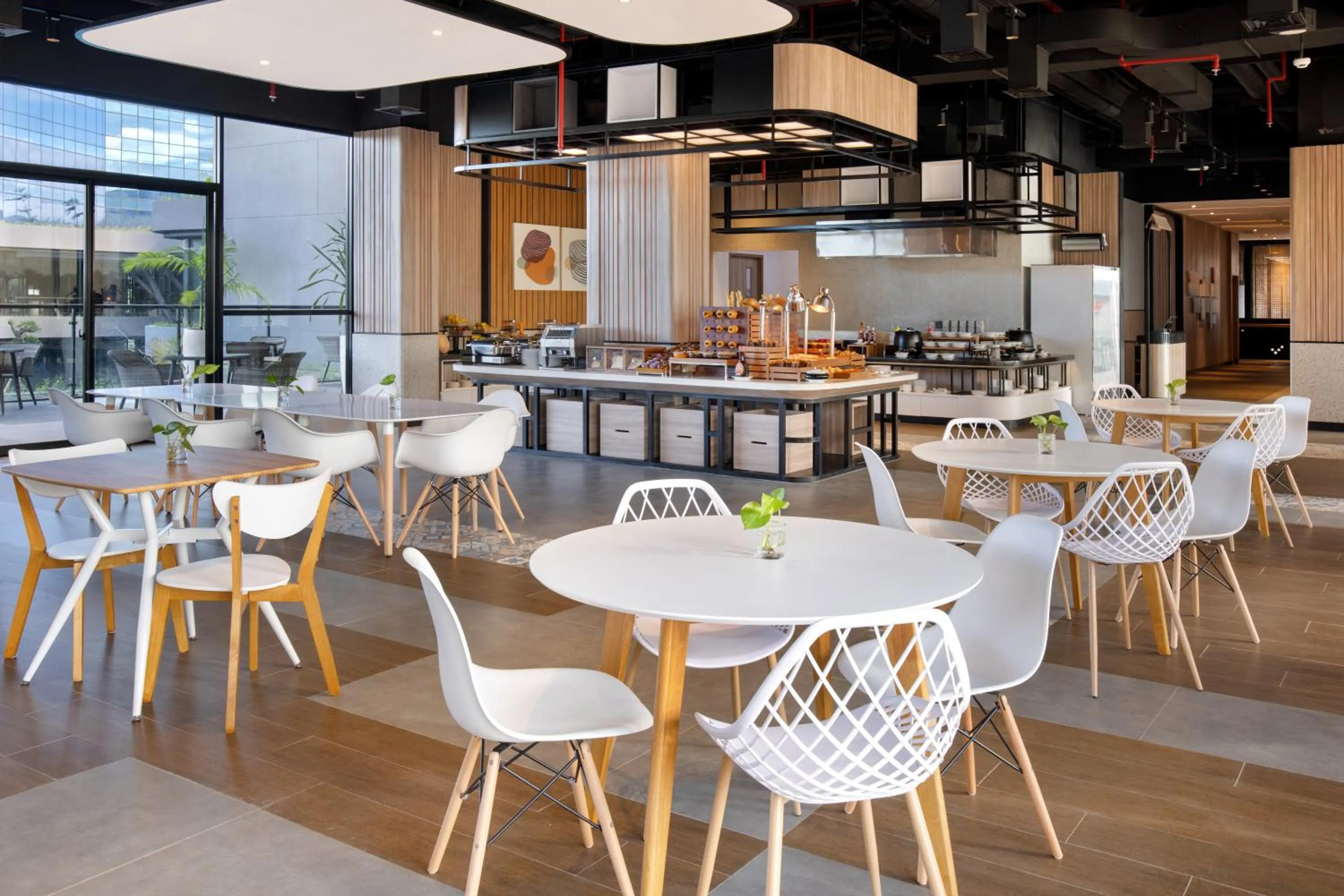 Restaurant/places to eat in ibis Yogyakarta International Airport Kulon Progo