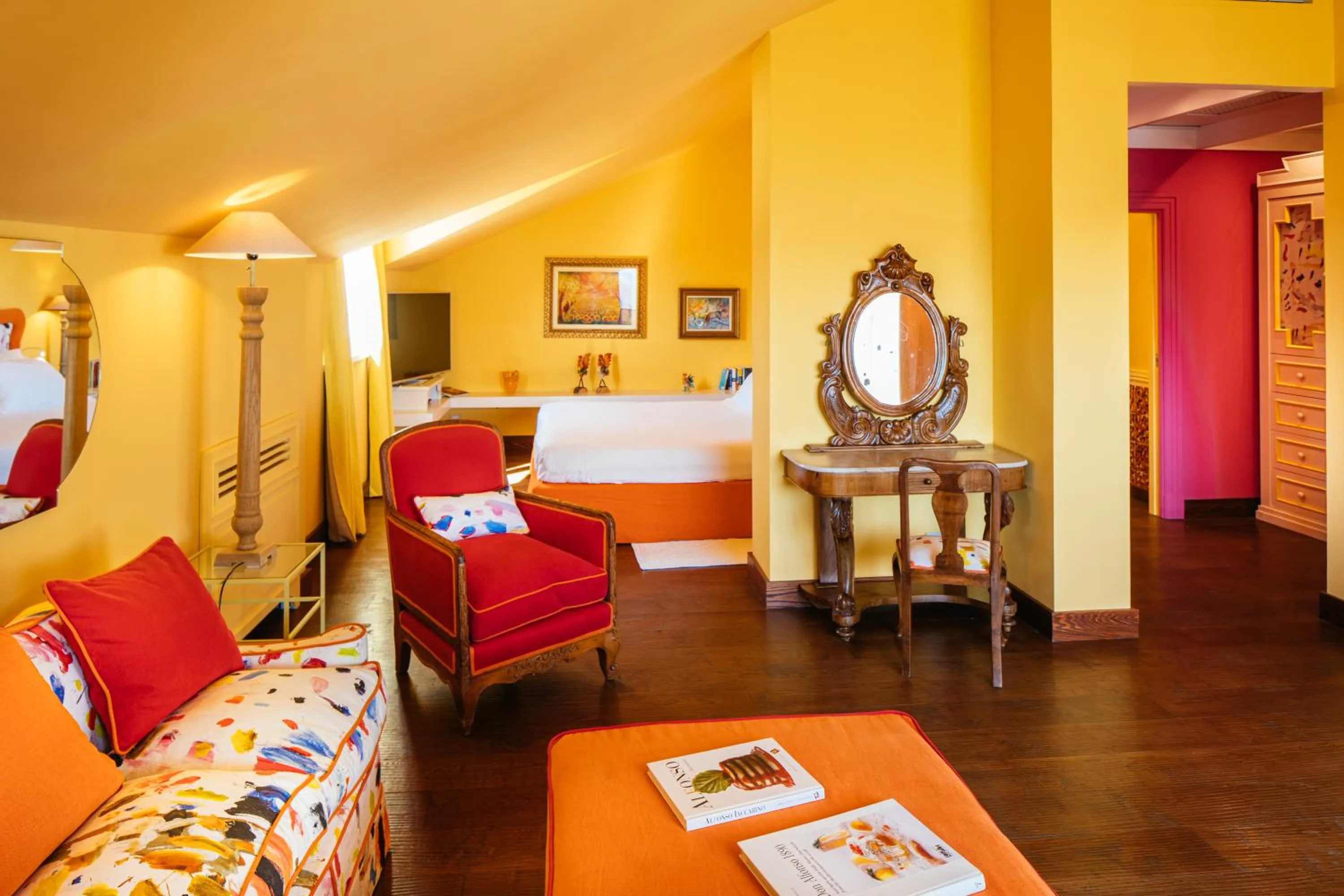 Photo of the whole room, Bed in Boutique Hotel Don Alfonso 1890