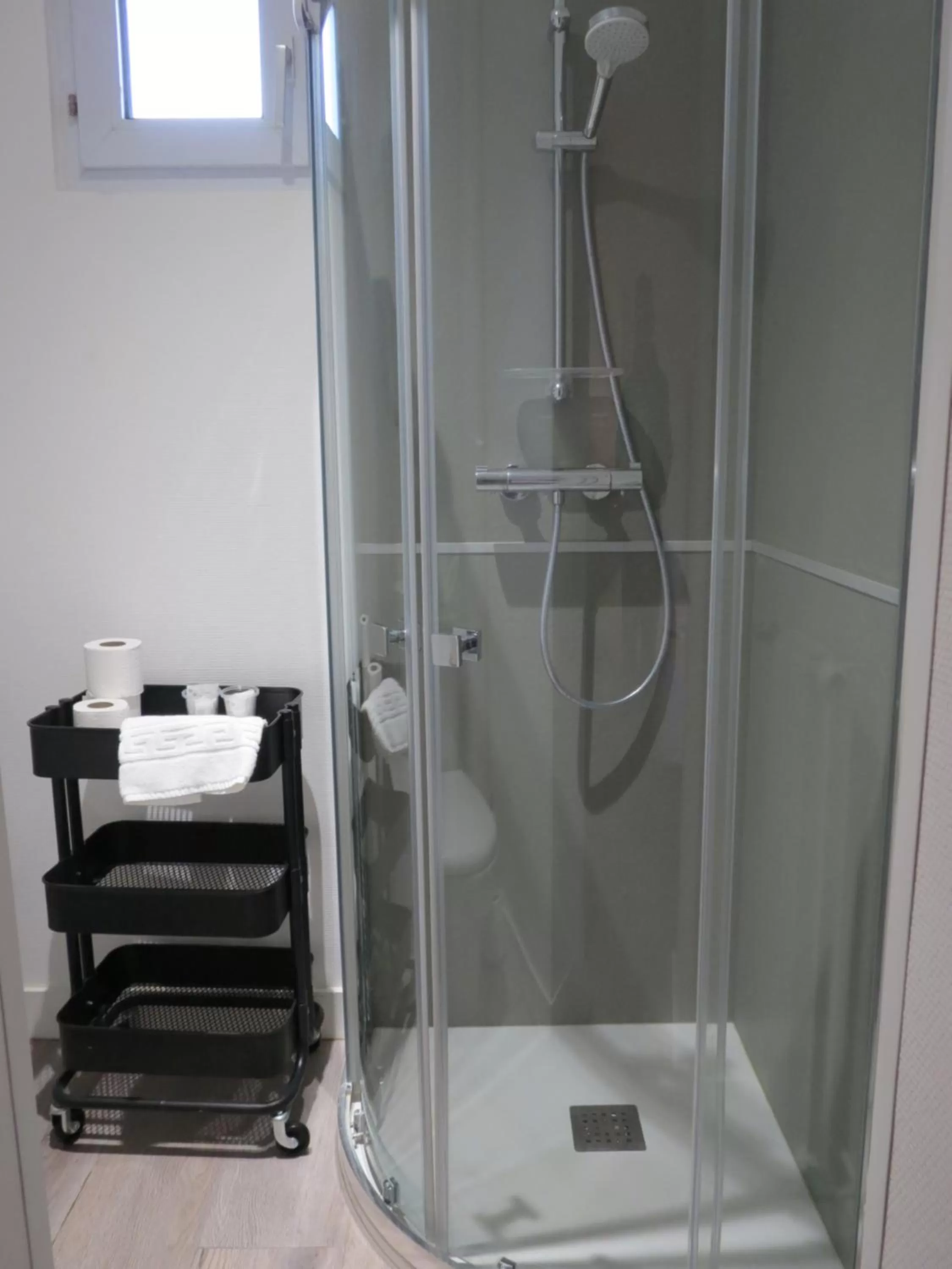 Shower in Hotel le Faisan