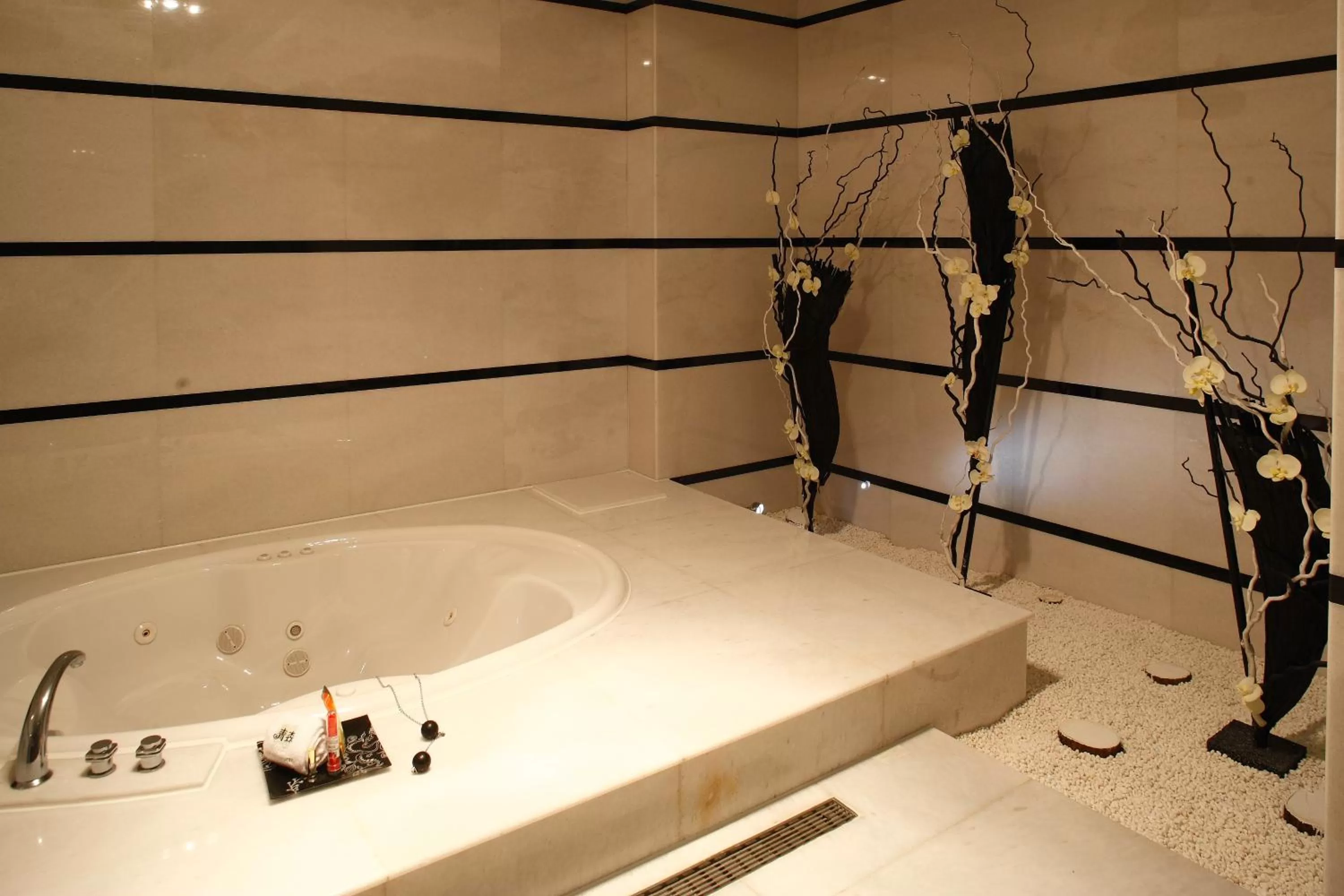 Bathroom in Dryad Motel