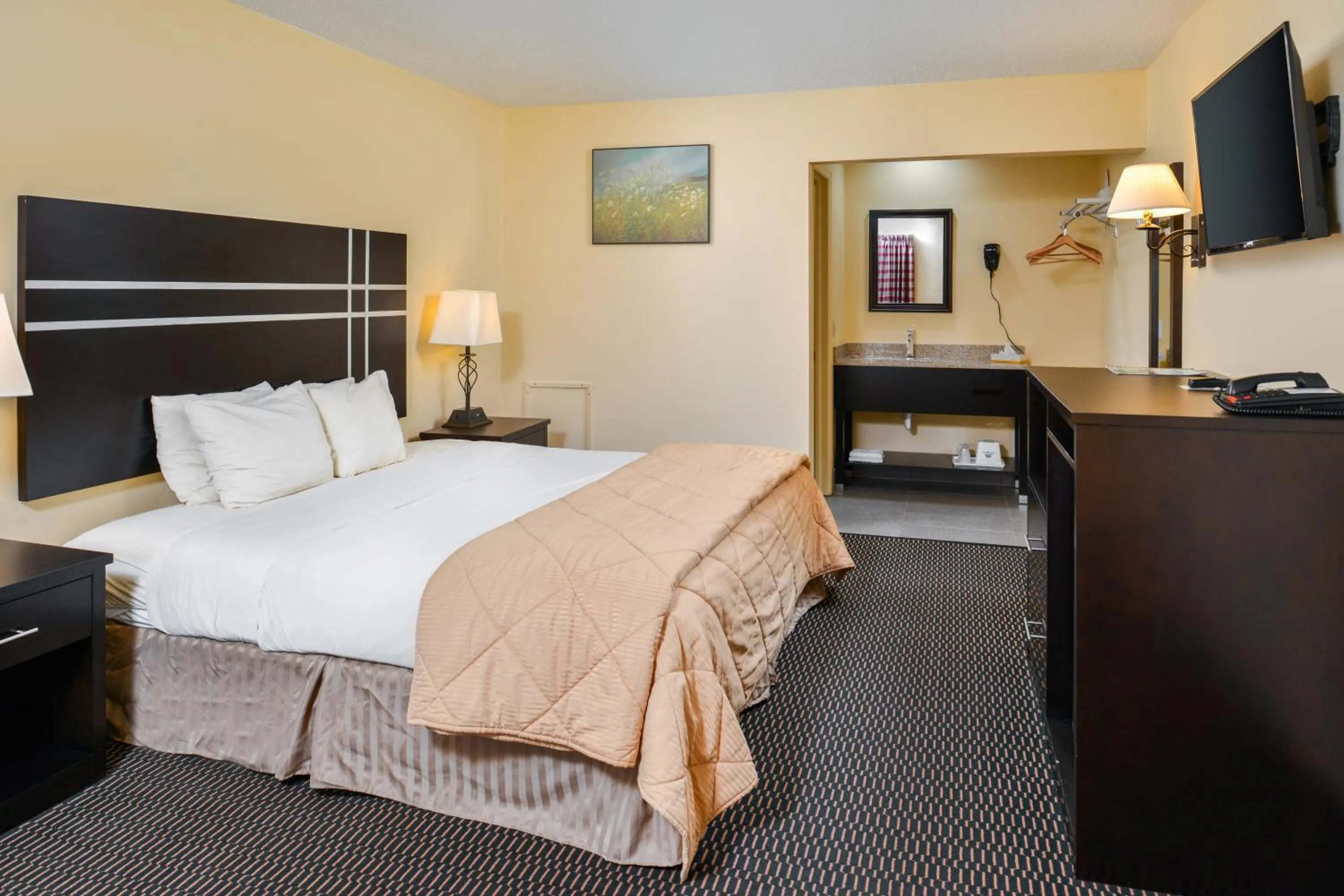 Bed in Soudersburg Inn & Suites Lancaster
