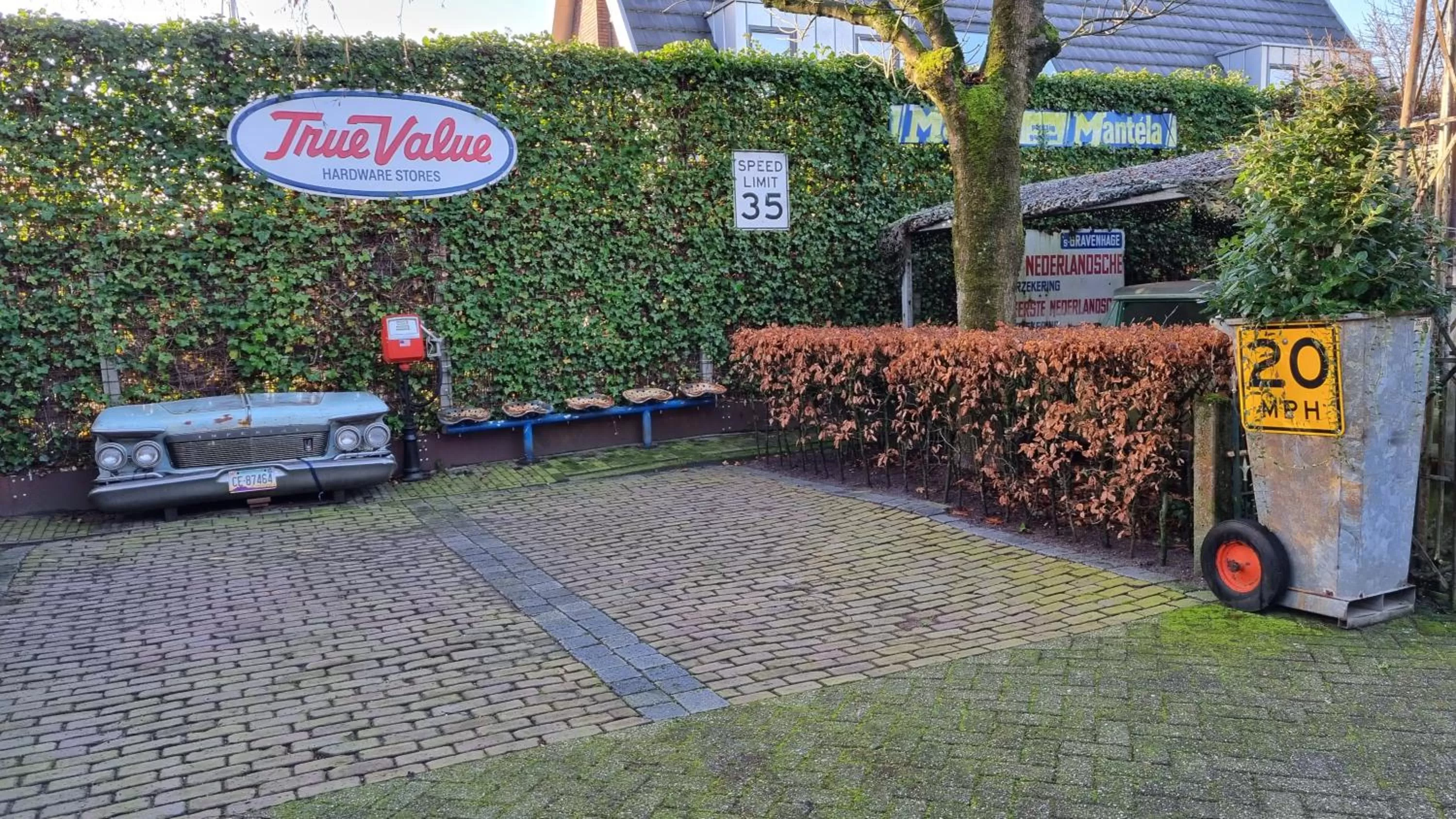 Property building, Property Logo/Sign in AirstreamNB