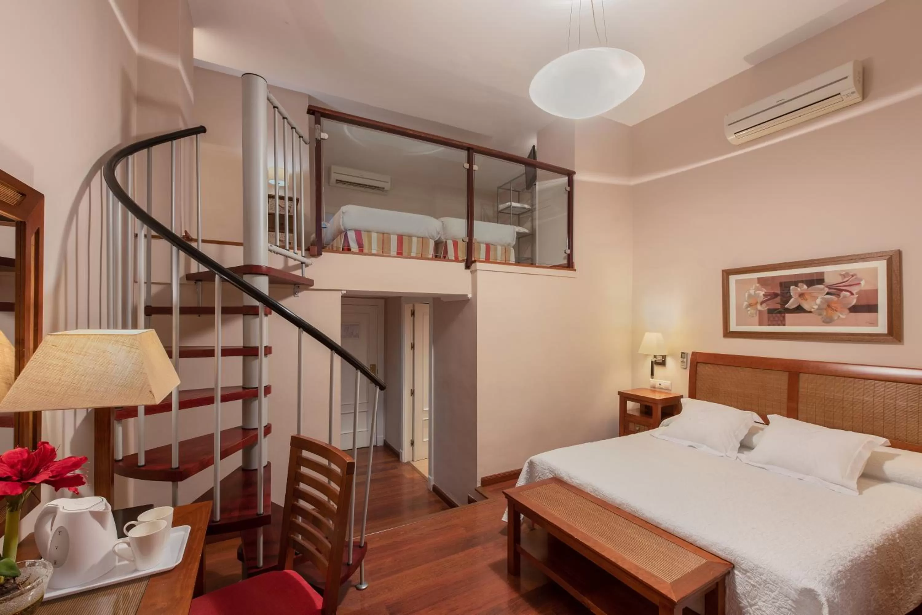 Photo of the whole room, Bed in Anacapri