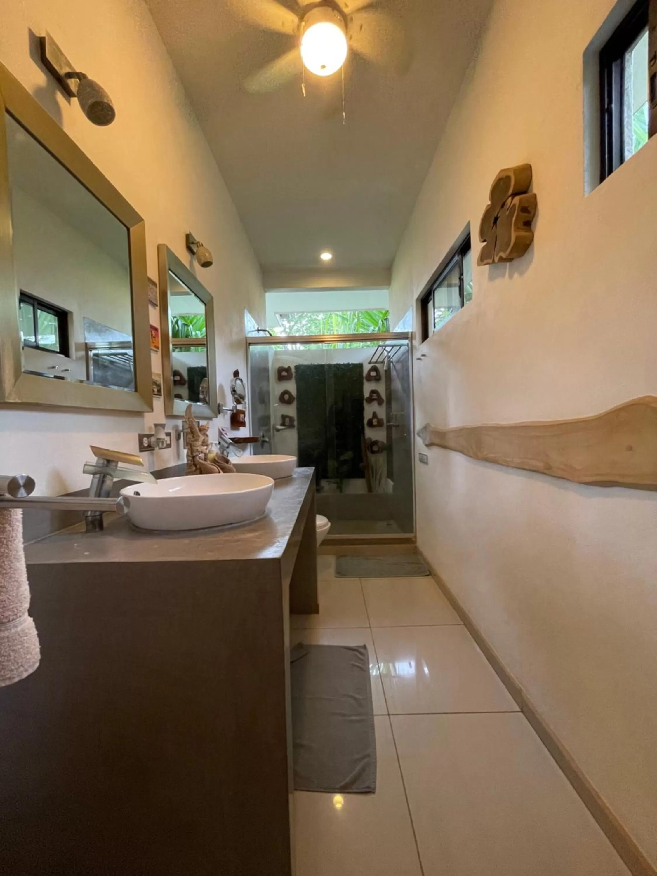 Restaurant/Places to Eat in Tamarindo Sunshine