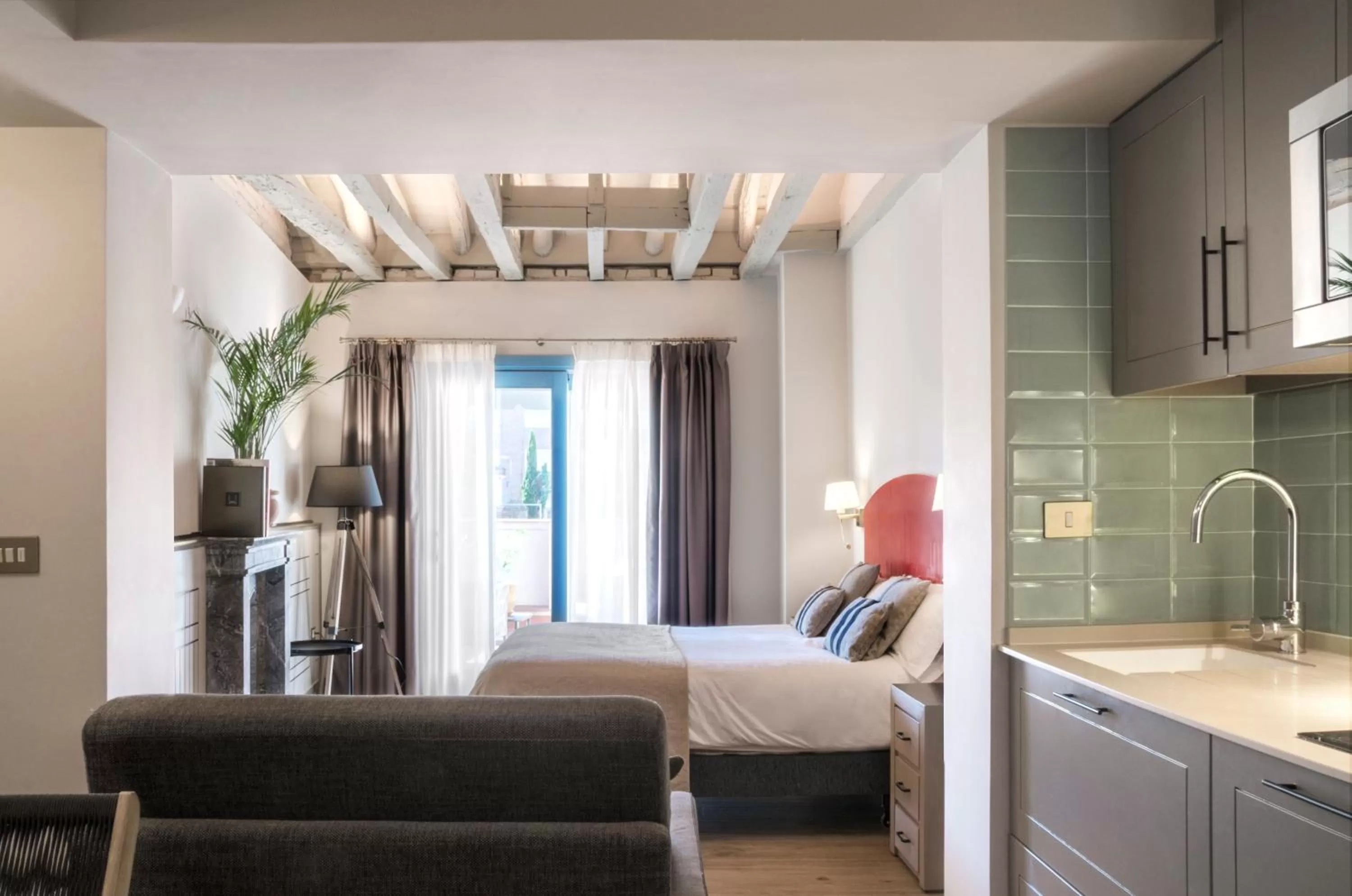 Photo of the whole room, Bed in Blue Windows House Apartamentos & Suites