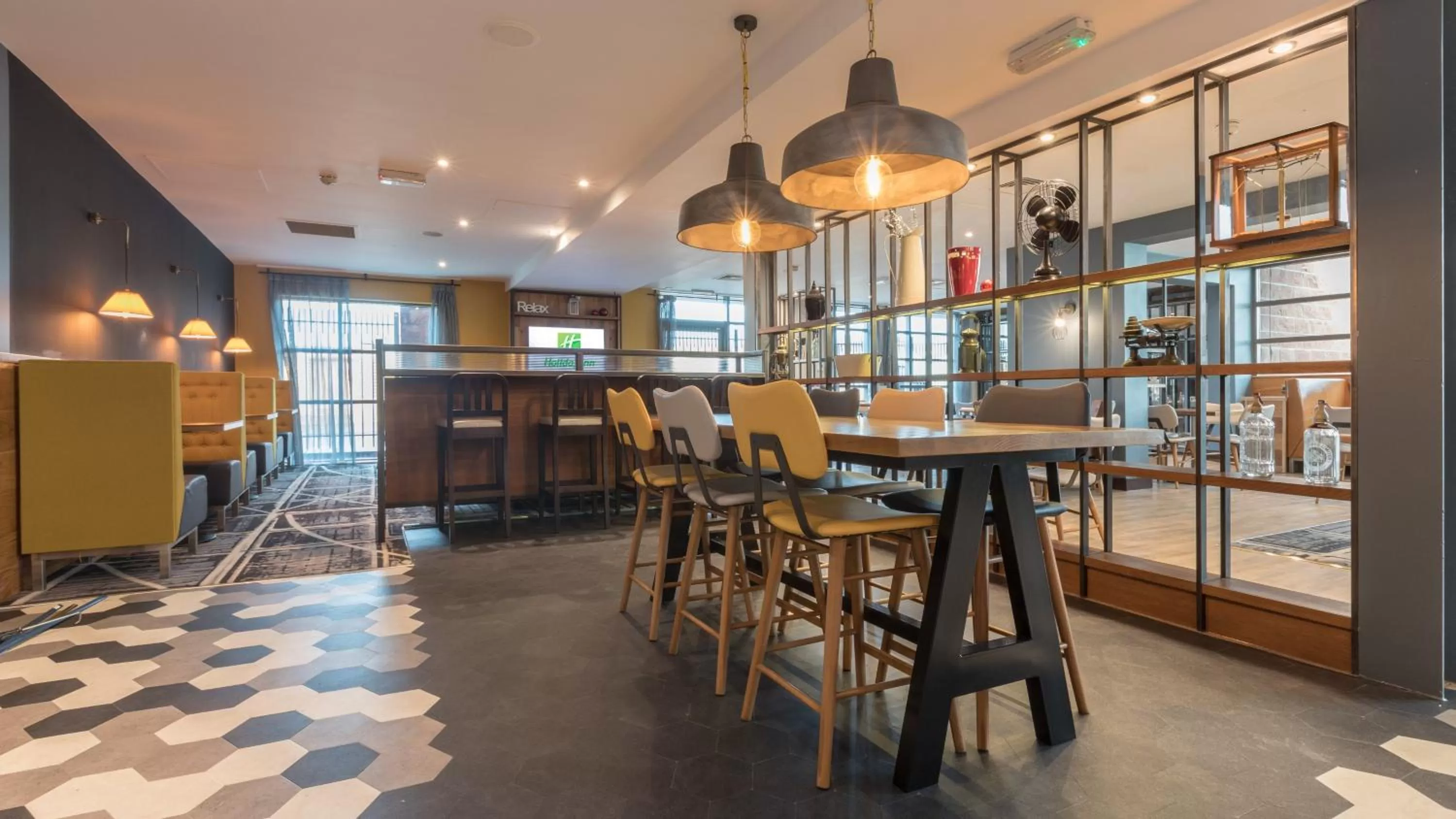 Restaurant/places to eat in Holiday Inn Manchester - Central Park, an IHG Hotel