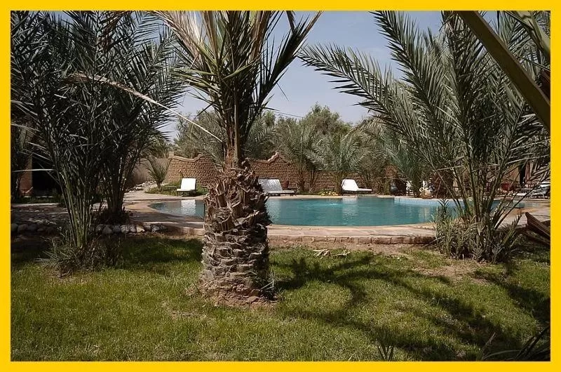 Swimming pool in La Rose Du Desert