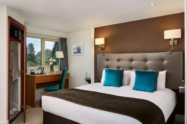 Bedroom, Bed in Ufford Park Resort