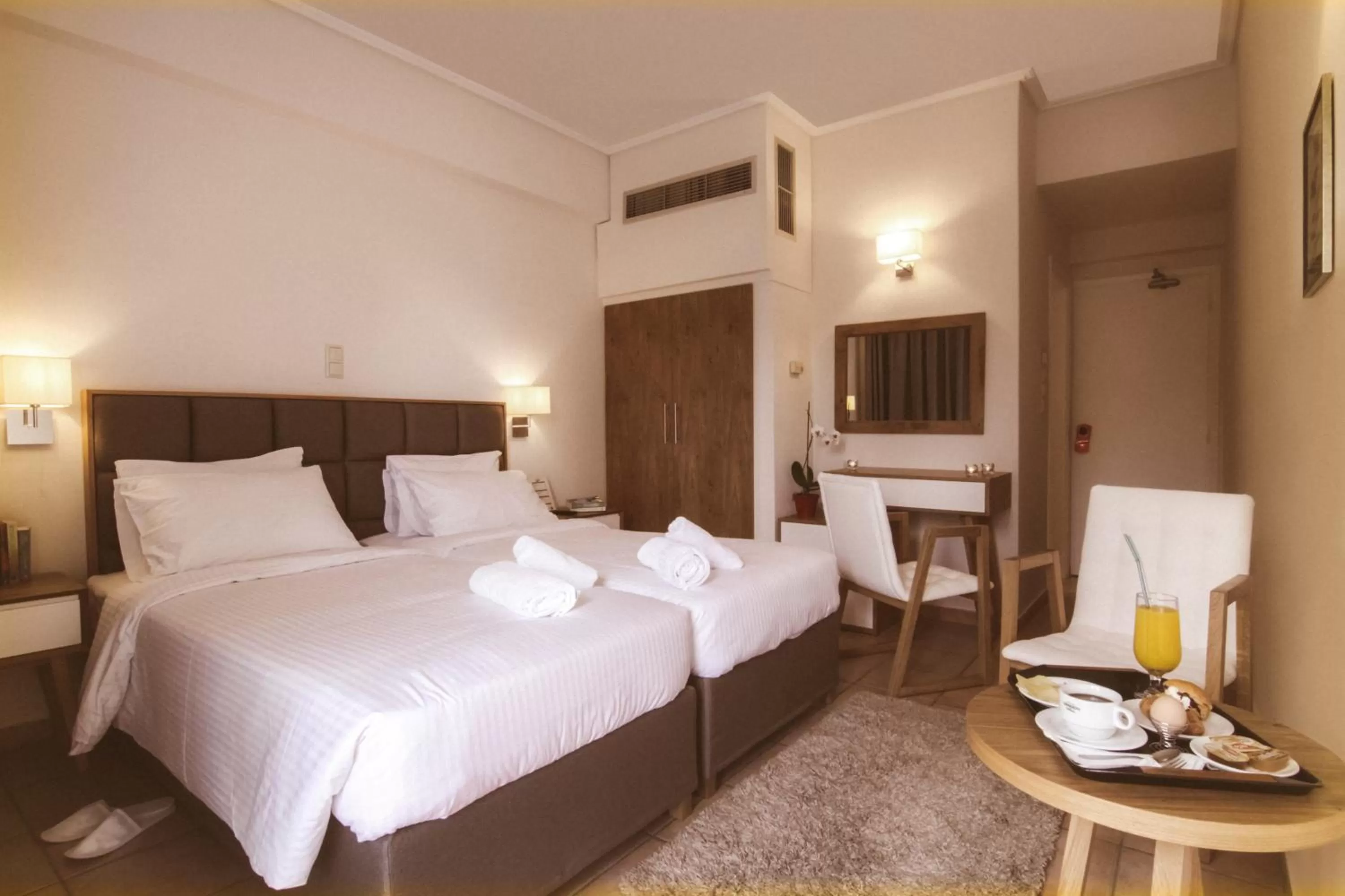 Bed in Green Hill Hotel