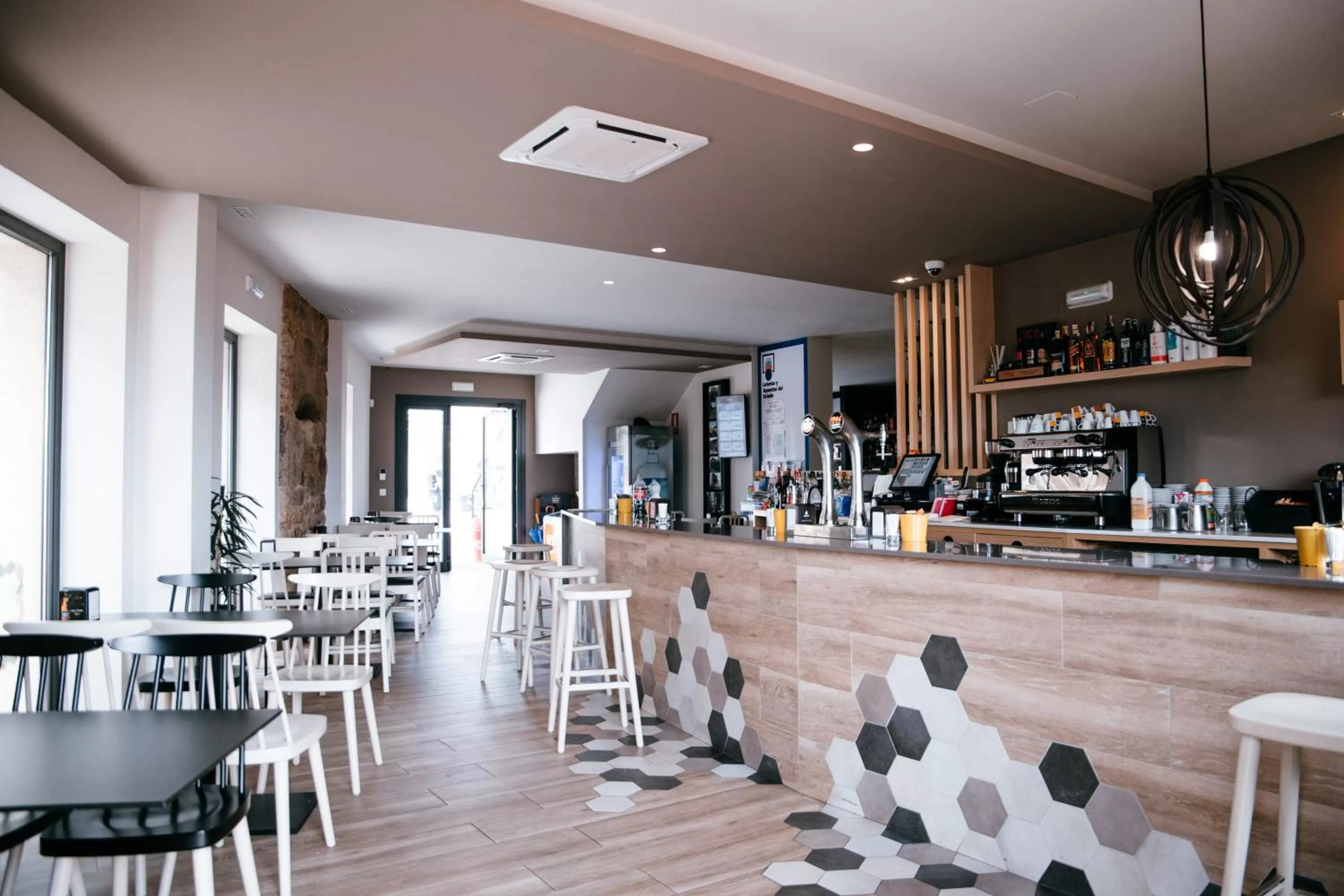 Lounge or bar in O balcón da ribeira