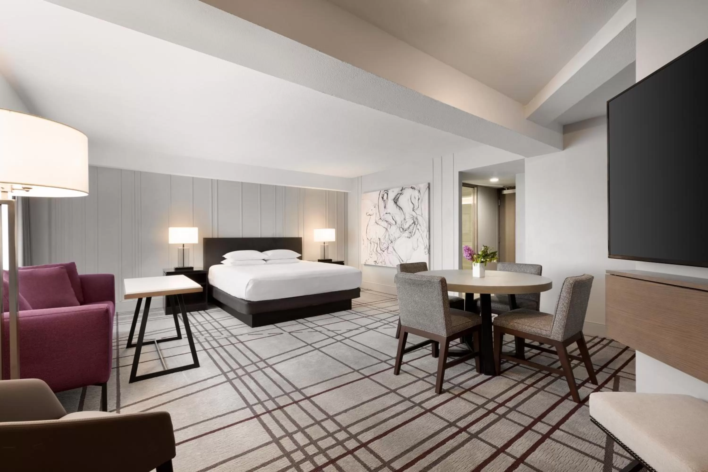 Deluxe King Room in Hyatt Regency Louisville