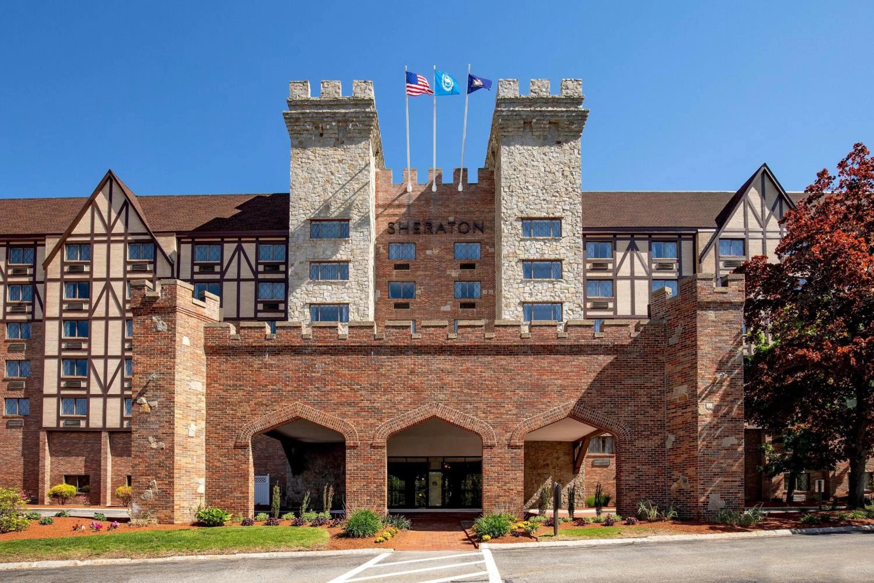 Property building in Sheraton Nashua