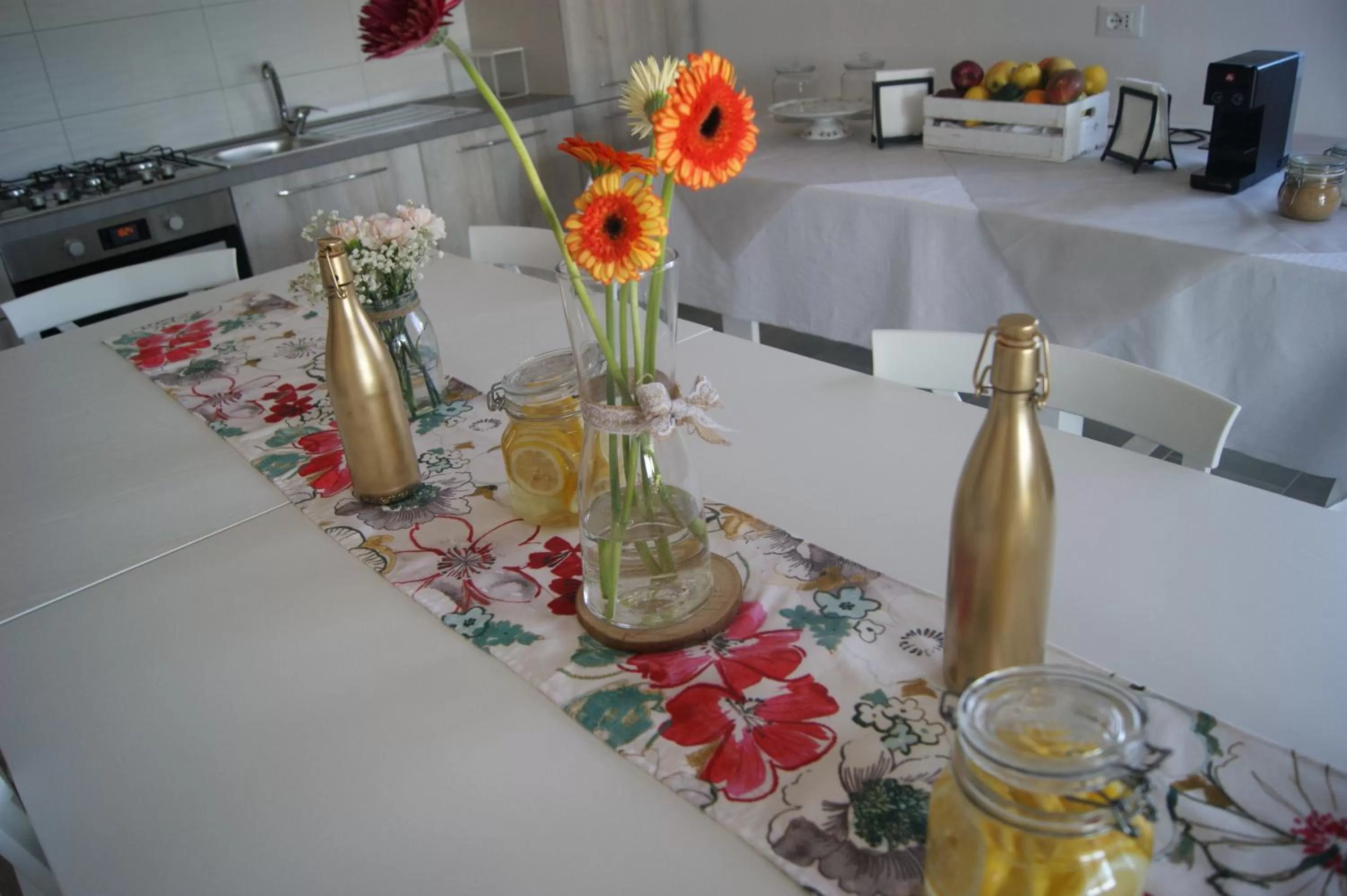 Food and drinks in Arome B&B