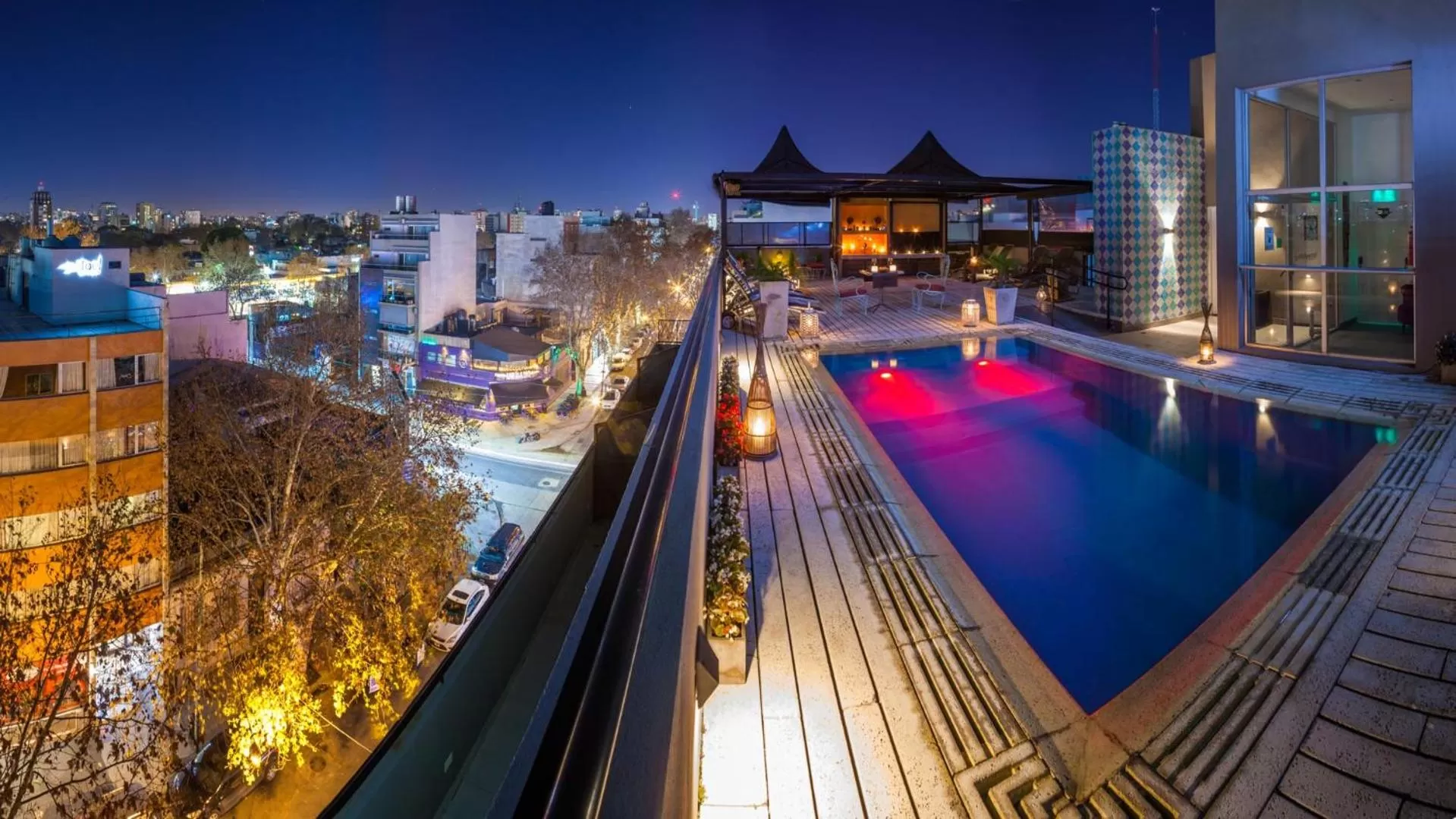 Swimming pool in Be Hollywood!