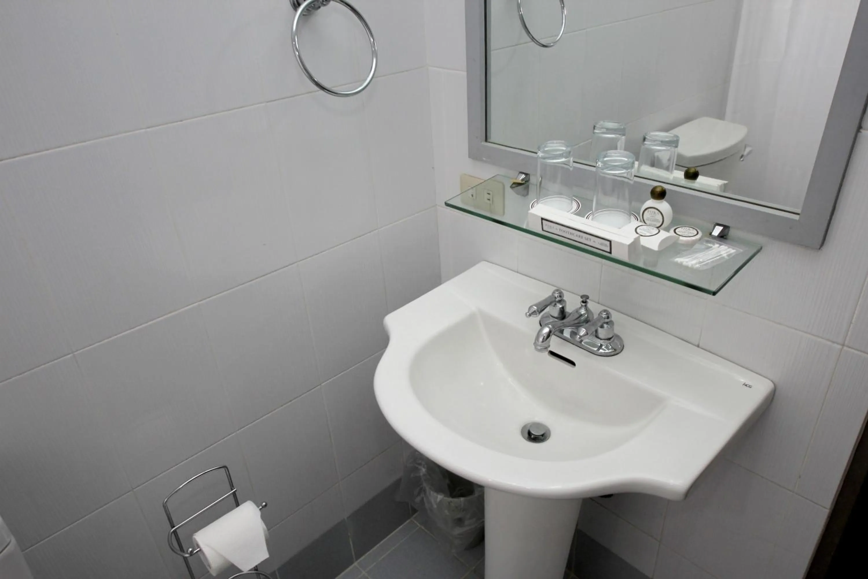 Toilet, Bathroom in Casa Pura Inn and Suites