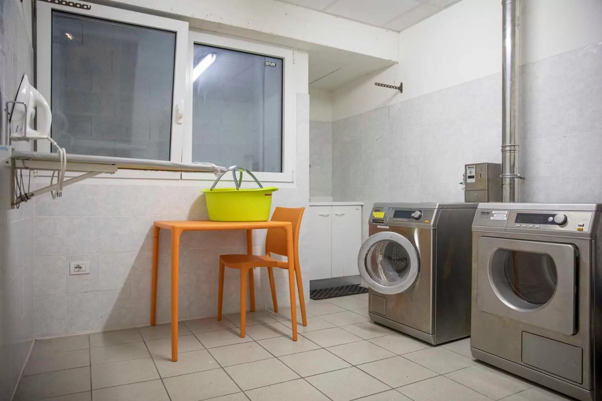 Kitchen or kitchenette in 4 Limoni Apartment Resort