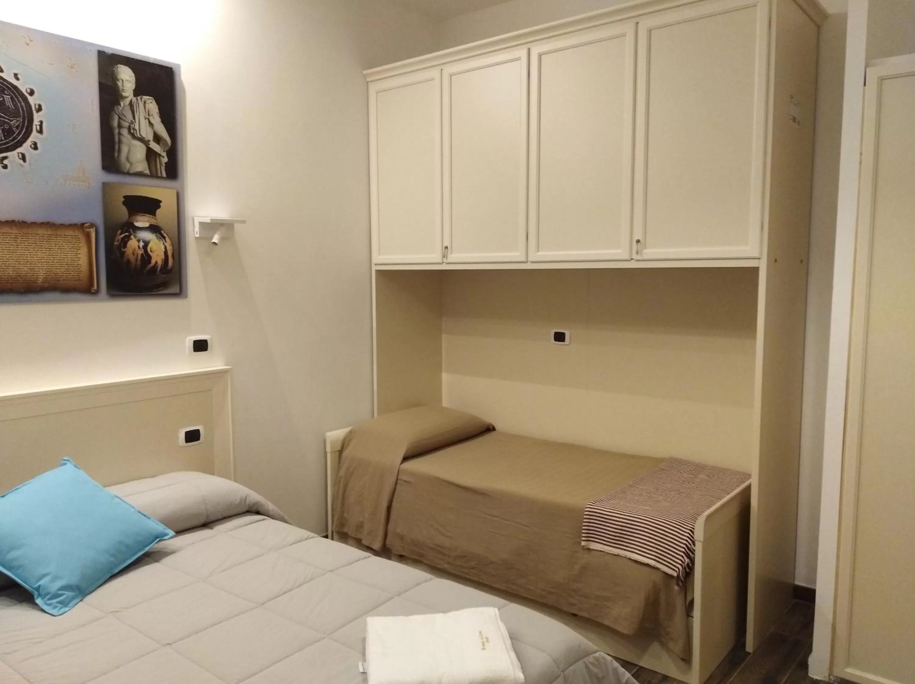 Bed in DomuS al Corso B&B