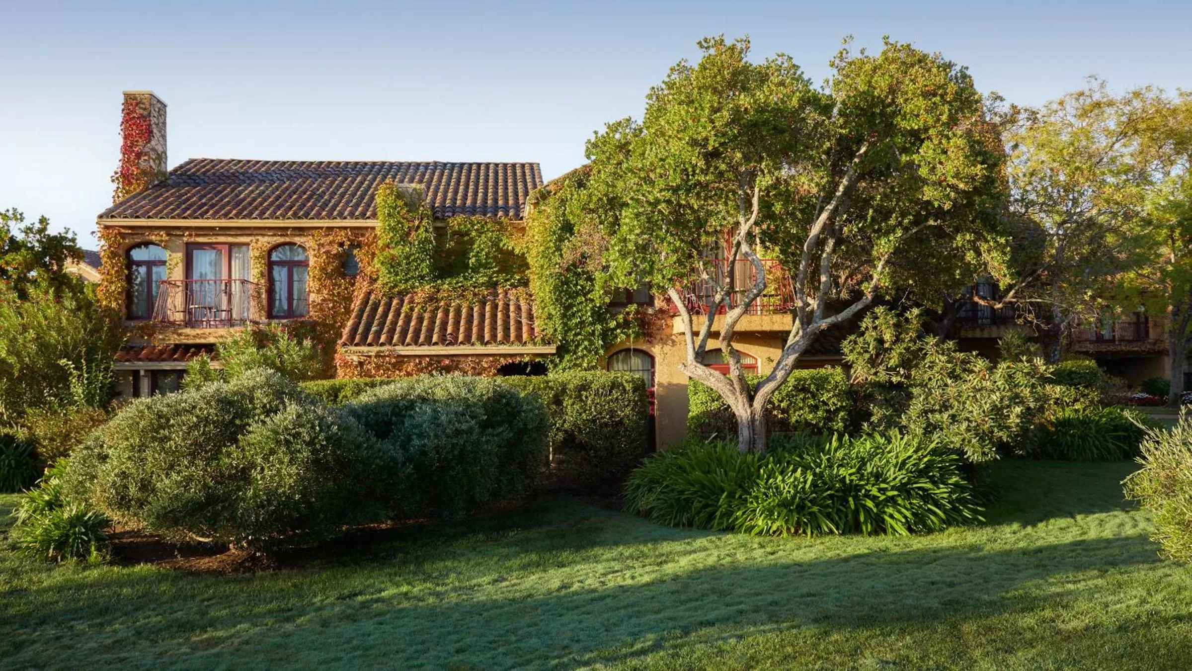 Property building in Vinarosa Resort & Spa