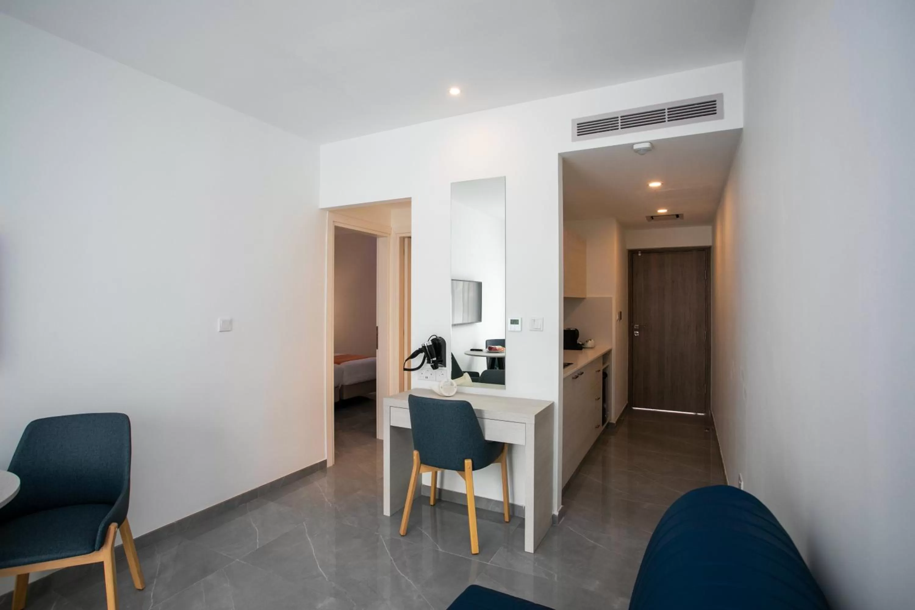 Kitchen or kitchenette in Best Western Plus Larco Hotel