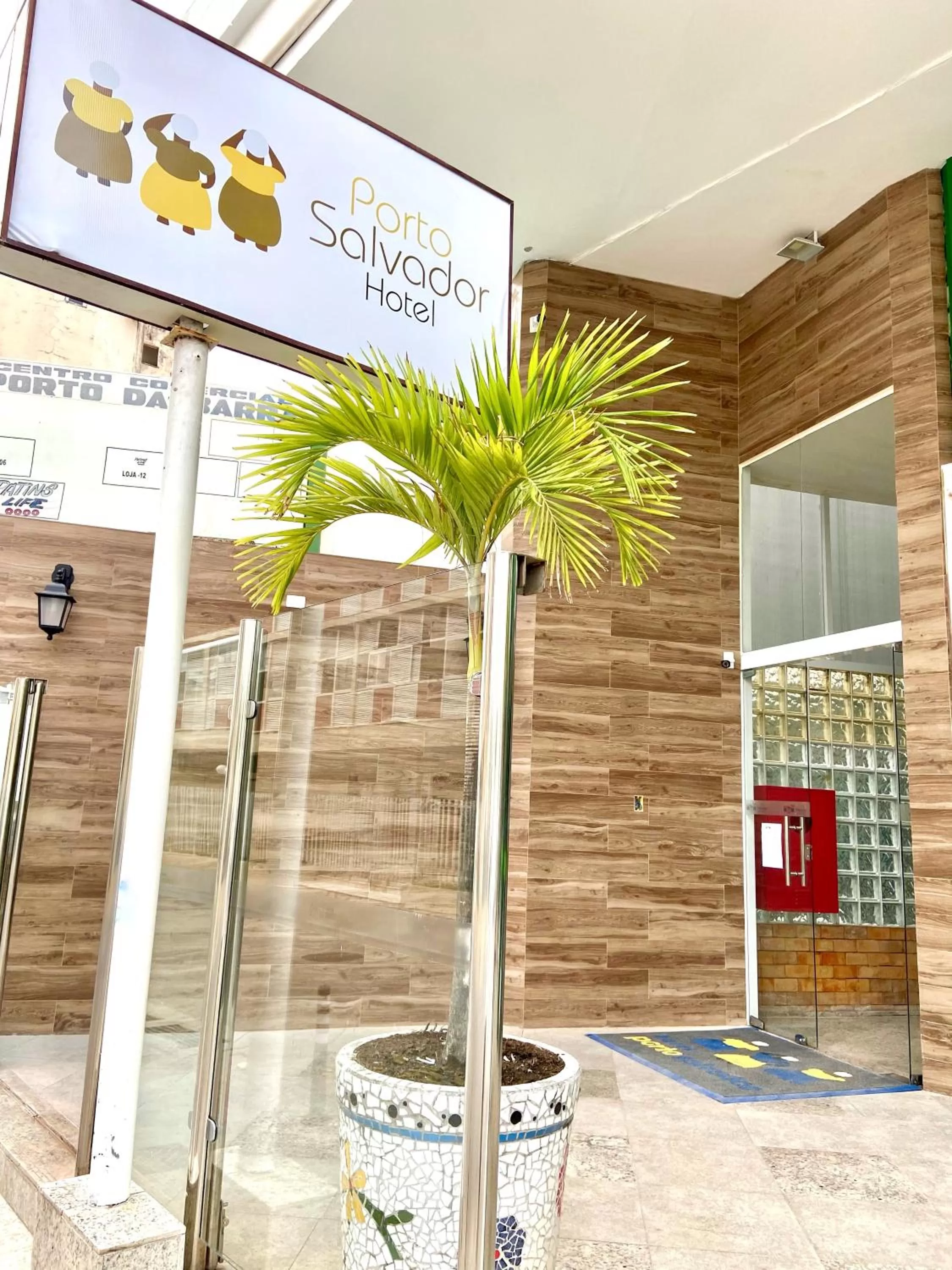 Property building in Hotel Porto Salvador