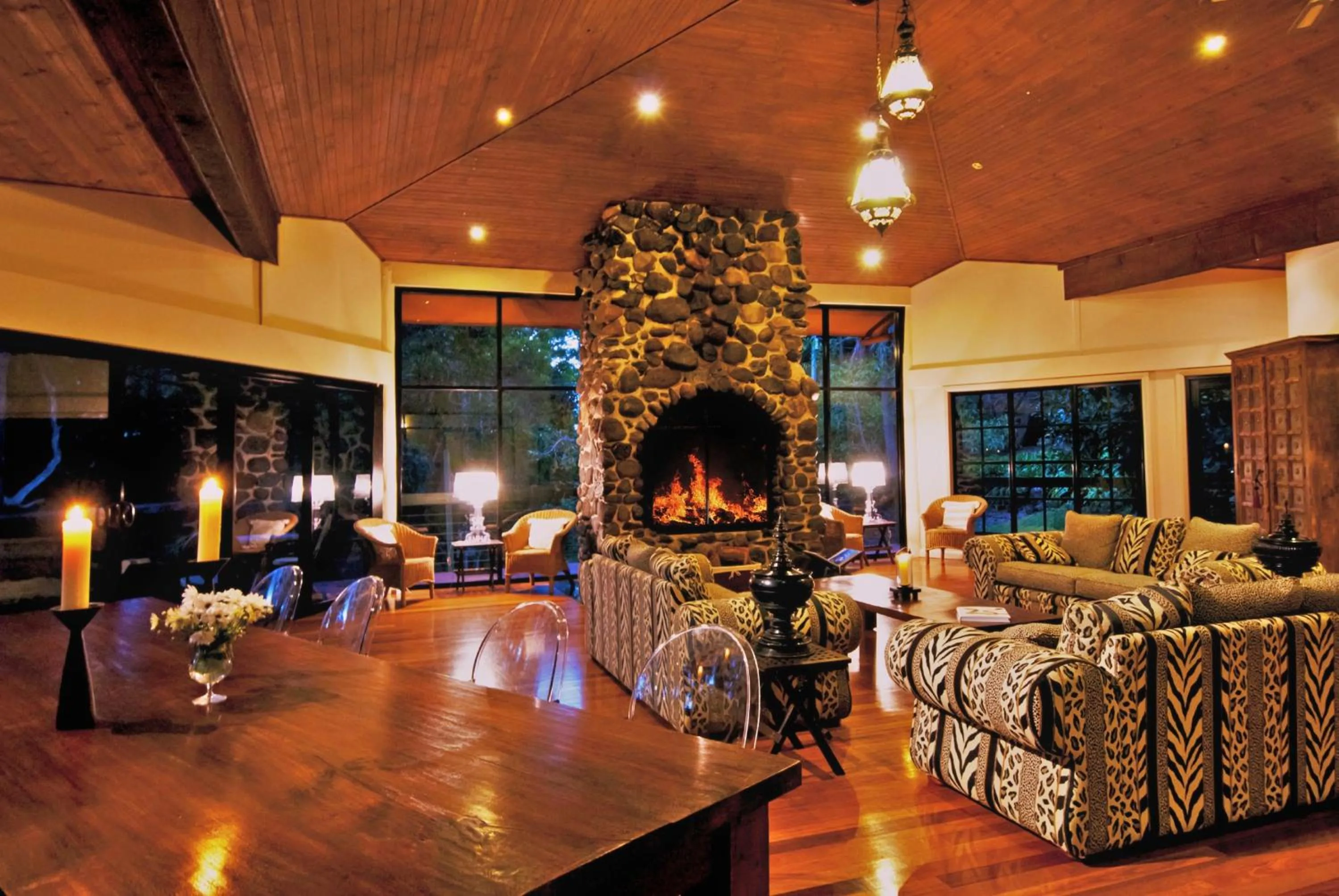 Communal lounge/ TV room in Escarpment Retreat & Day Spa for Couples