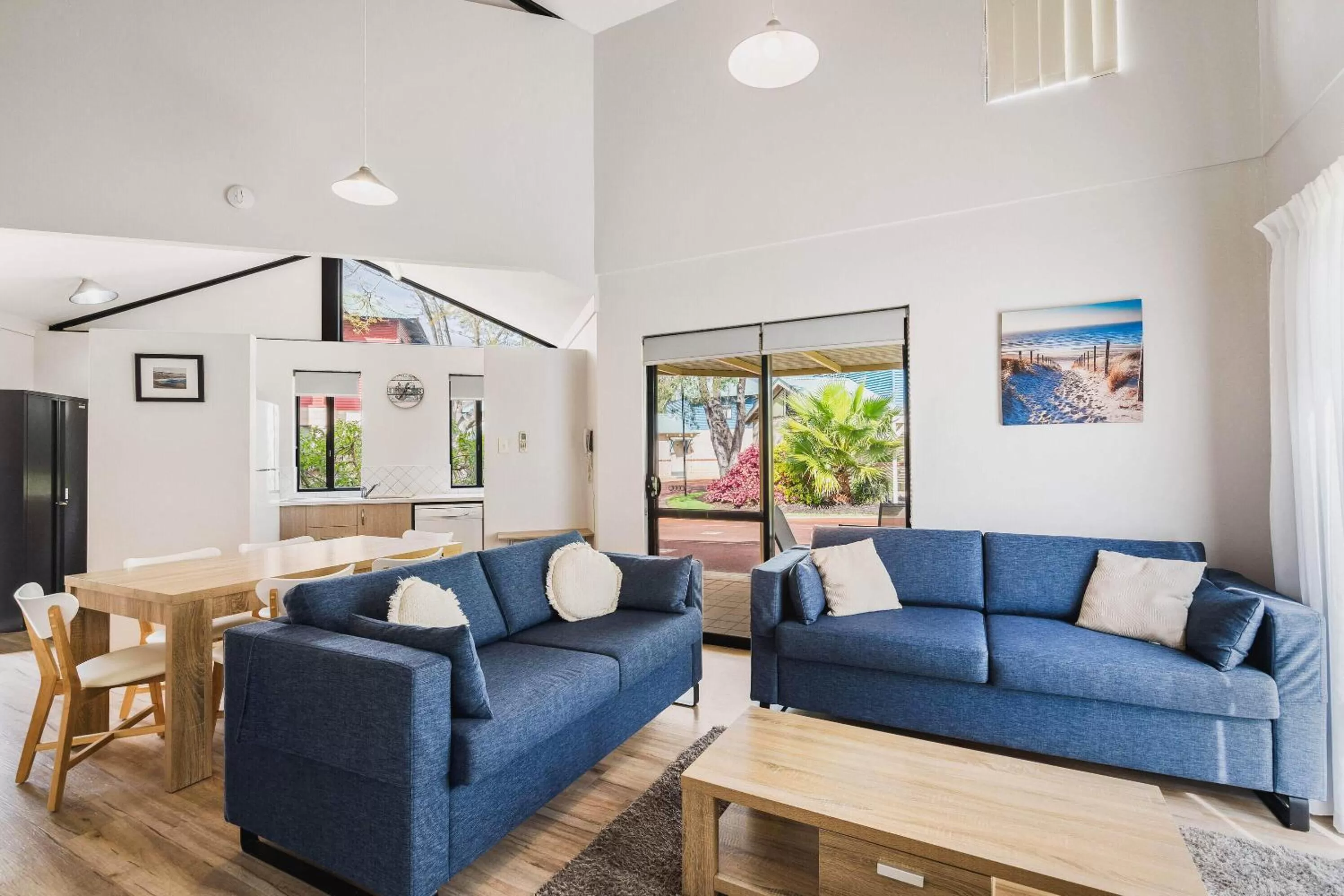 Living room in Amalfi Resort Busselton's Best Kept Secret