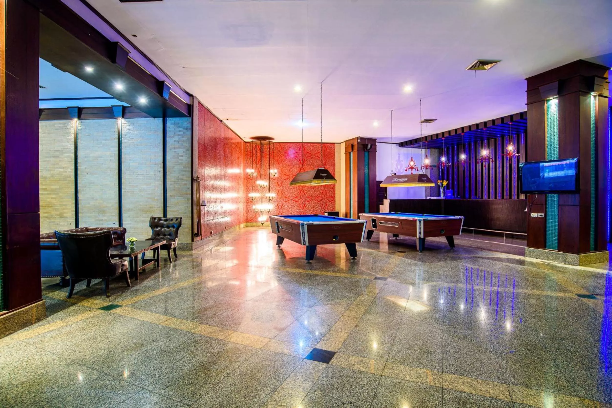 Seating area in Marine Yensabai Pattaya