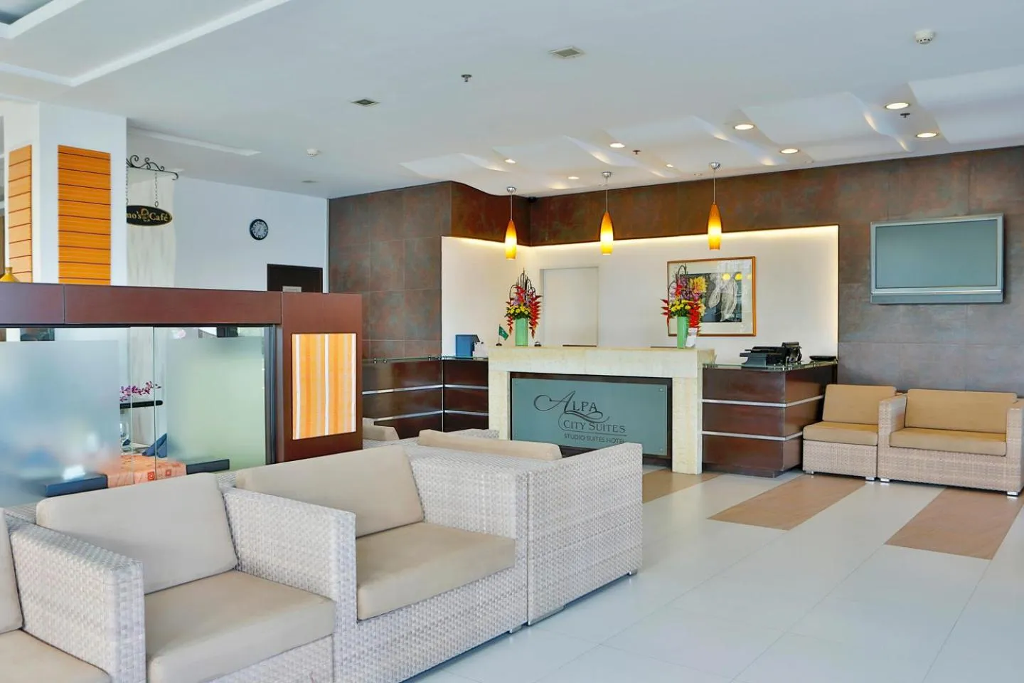 Lobby or reception in Alpa City Suites Hotel