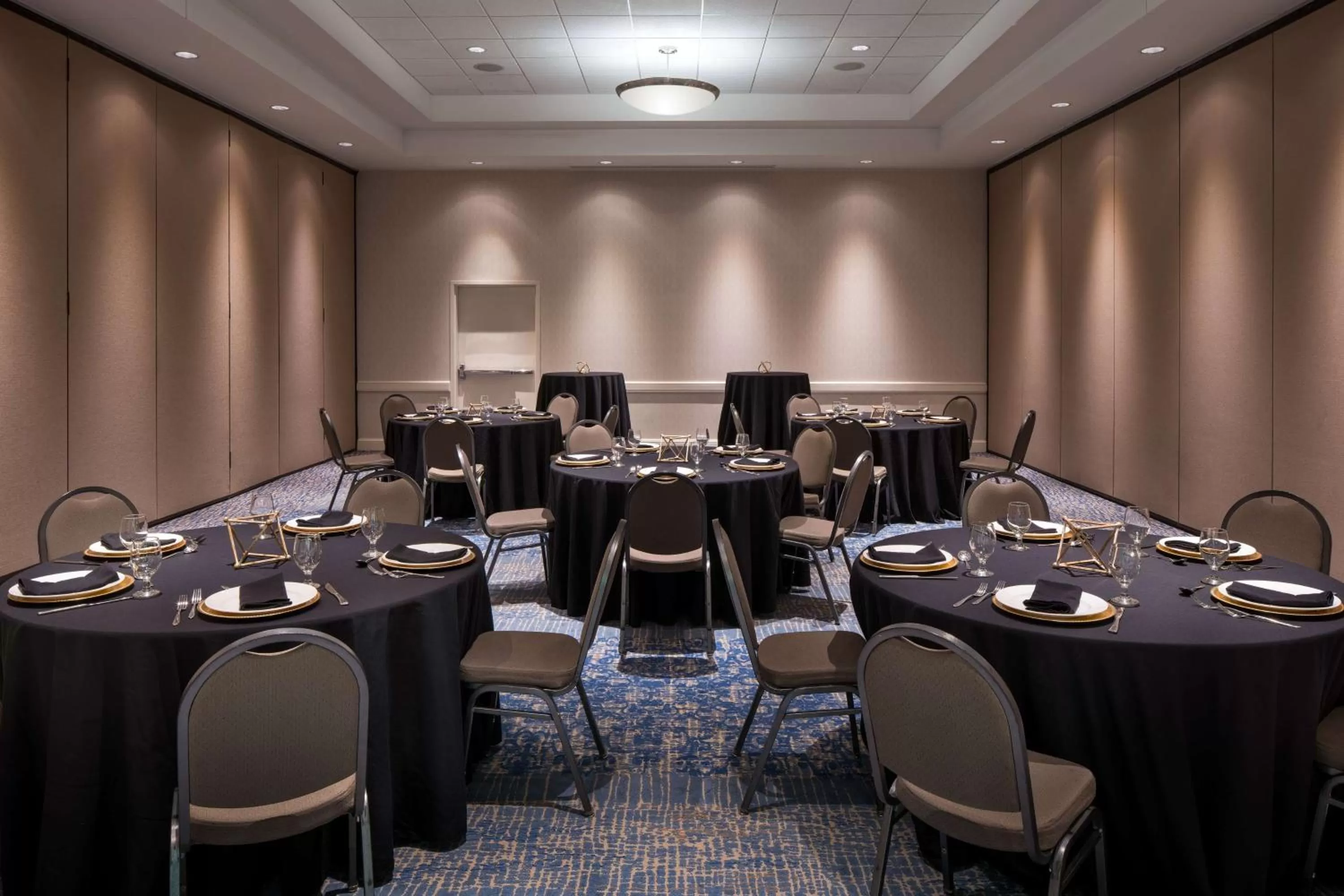 Meeting/conference room in Hilton Garden Inn Denver Downtown