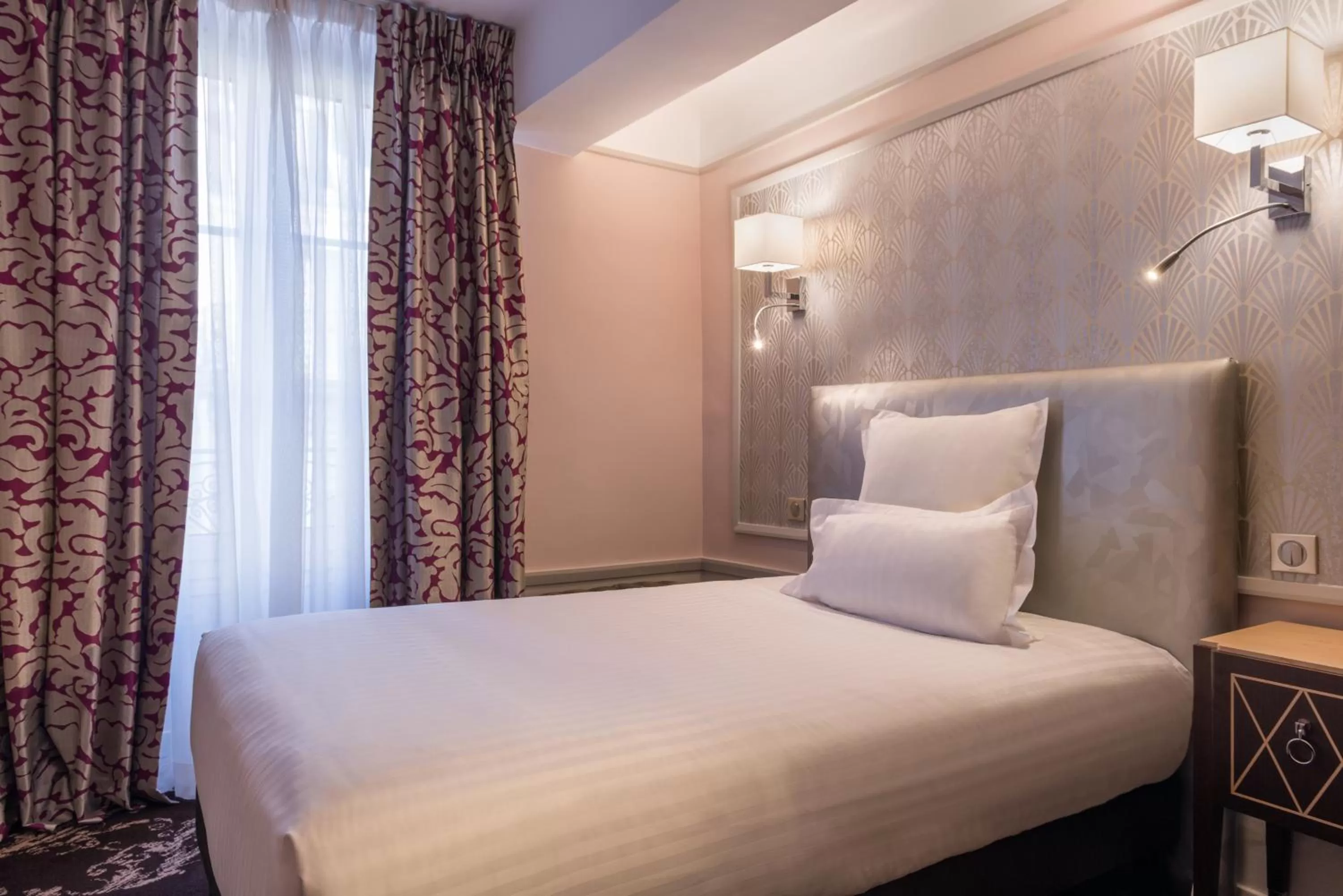 Bed in Crystal Hotel