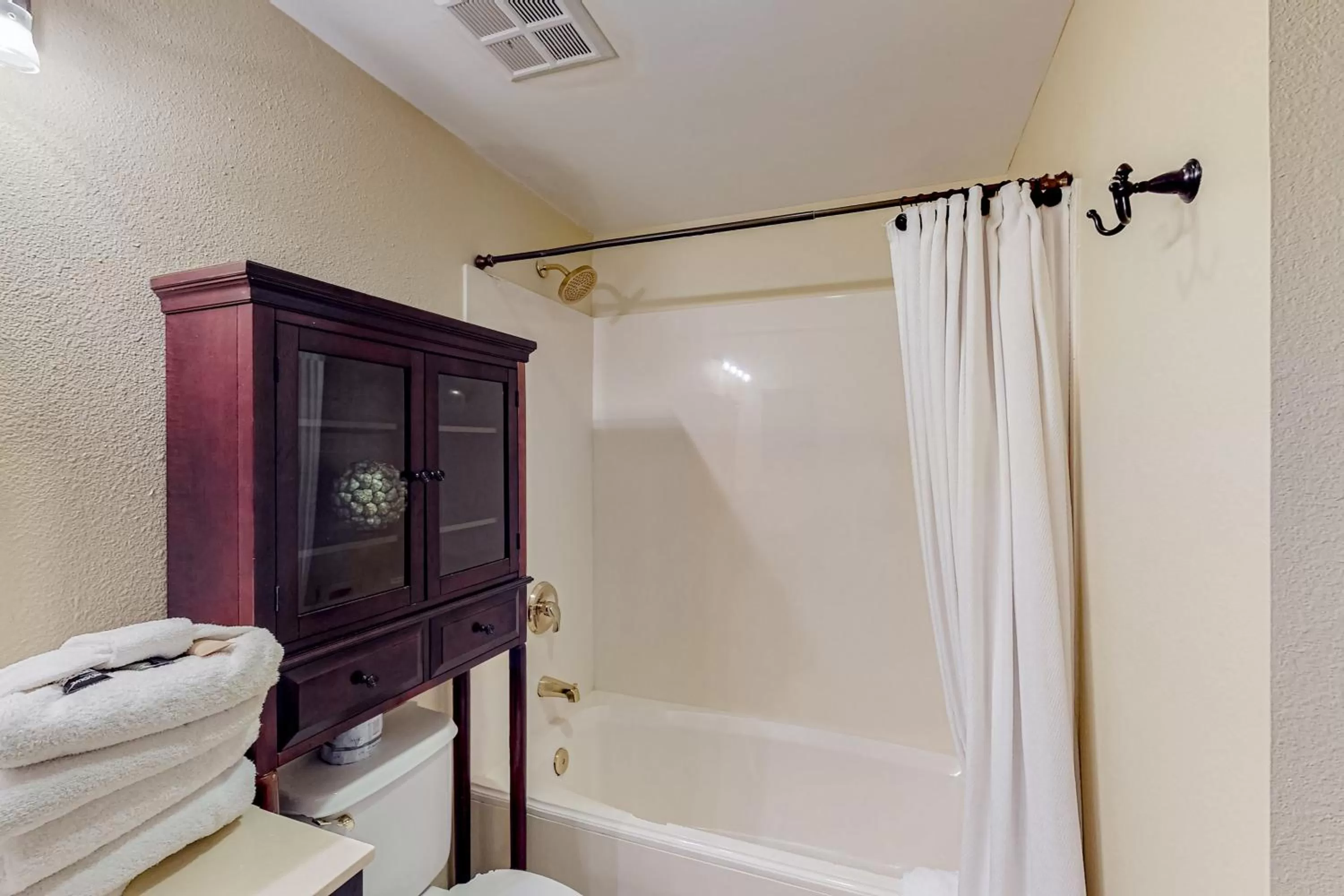 Bathroom in Spanish Key 304