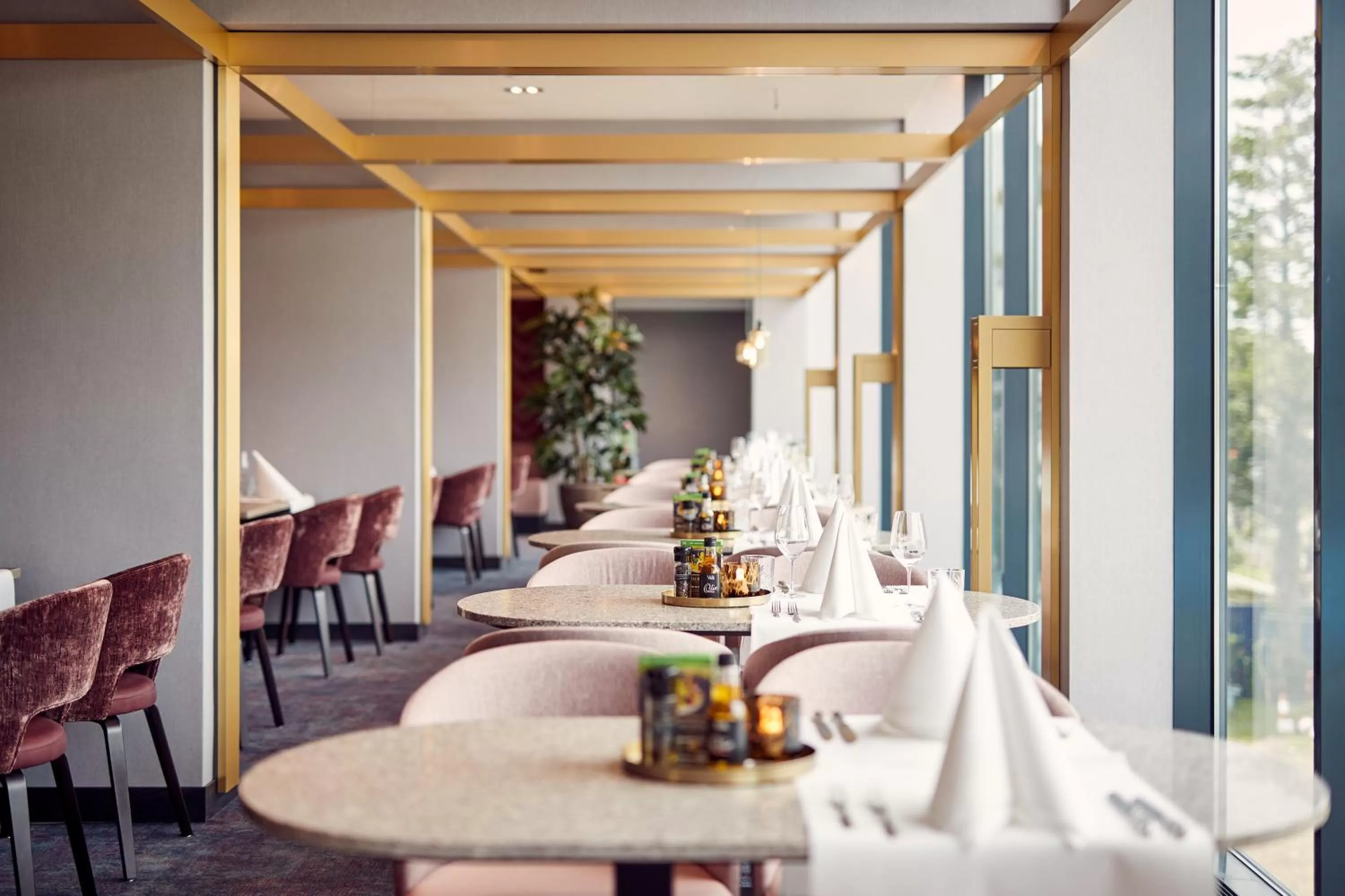 Restaurant/places to eat in Van der Valk Hotel Haarlem