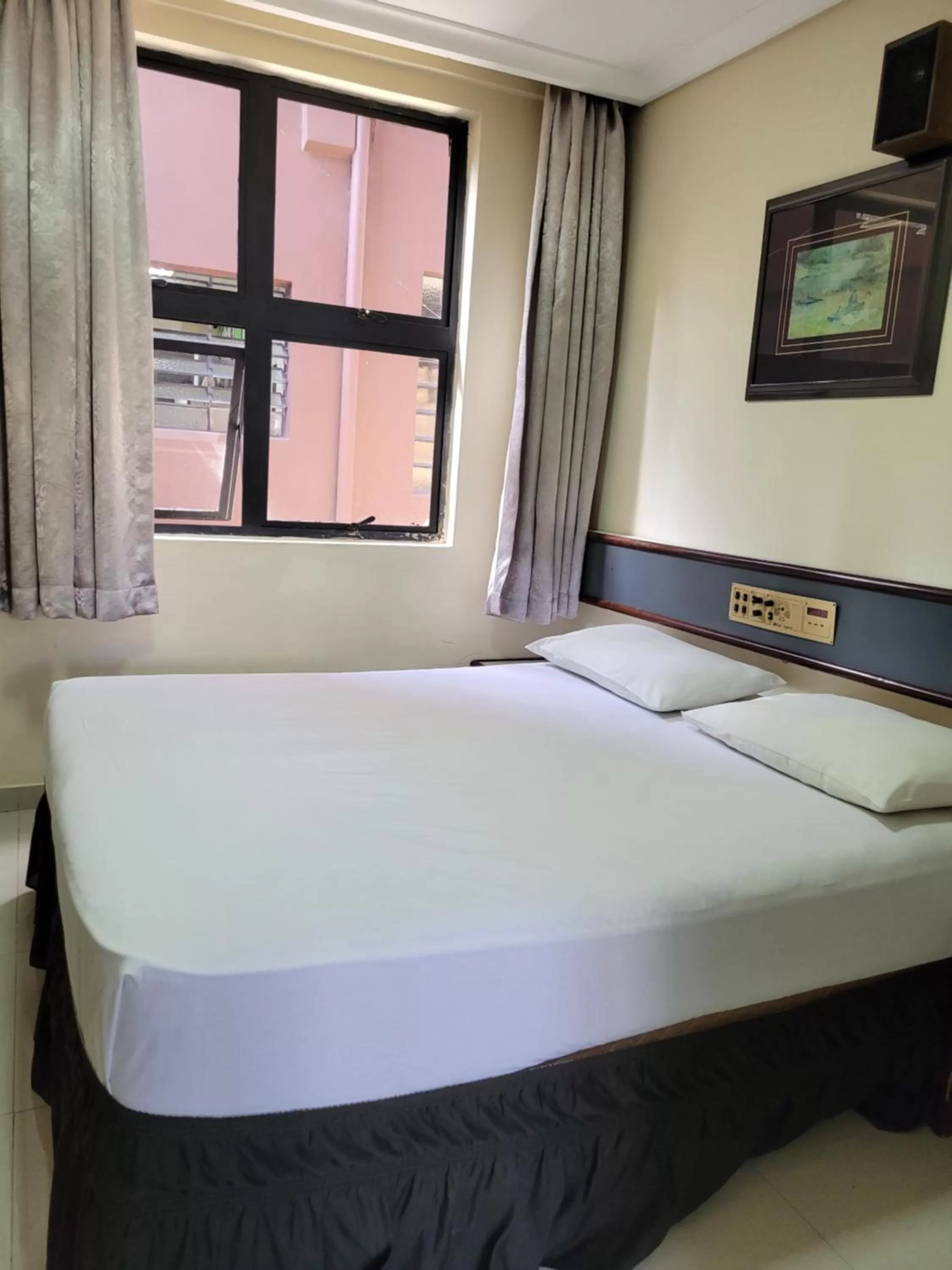 Bed in Hotel Estação Express