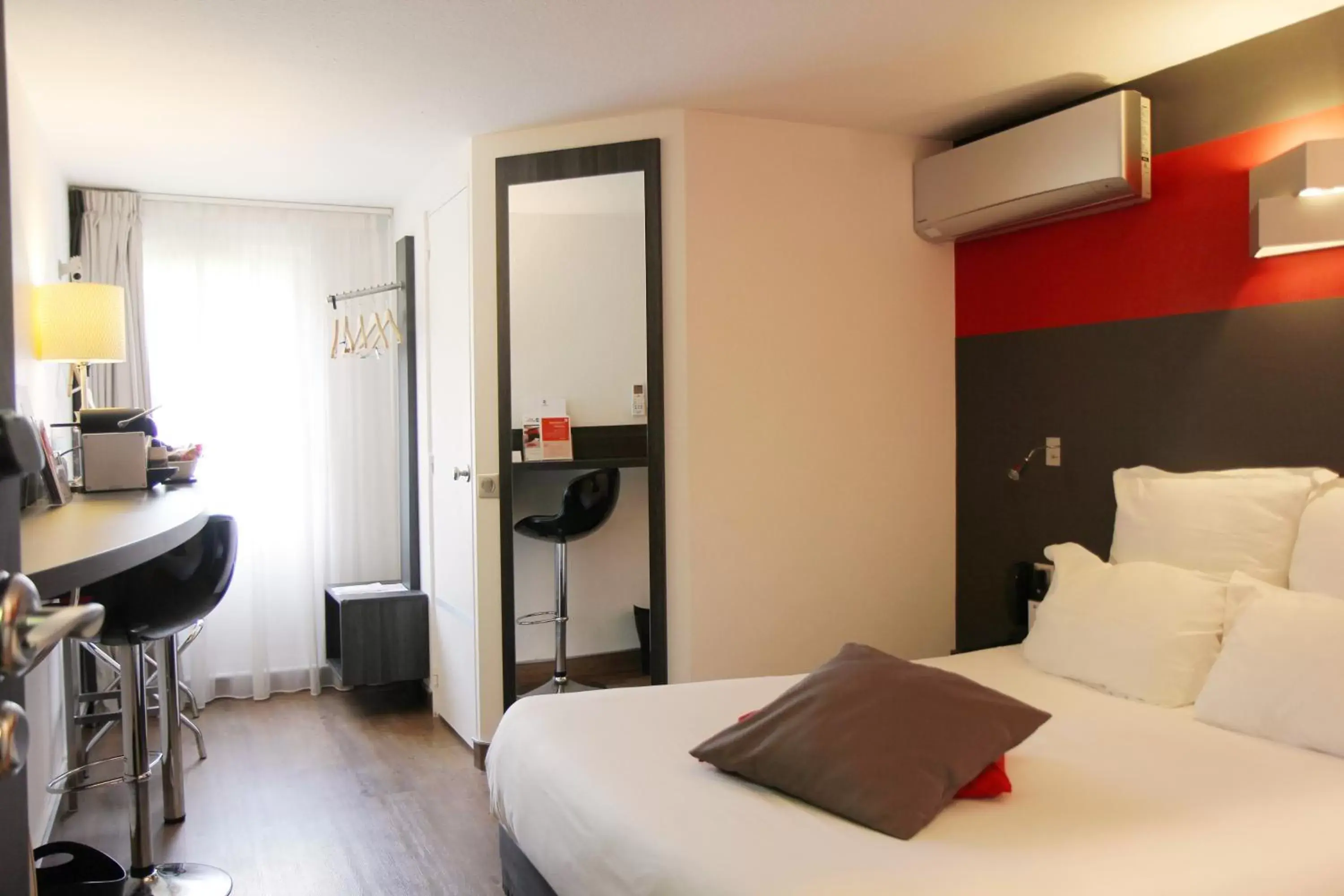 Best Western The Hotel Versailles Best Western The Hotel Versailles