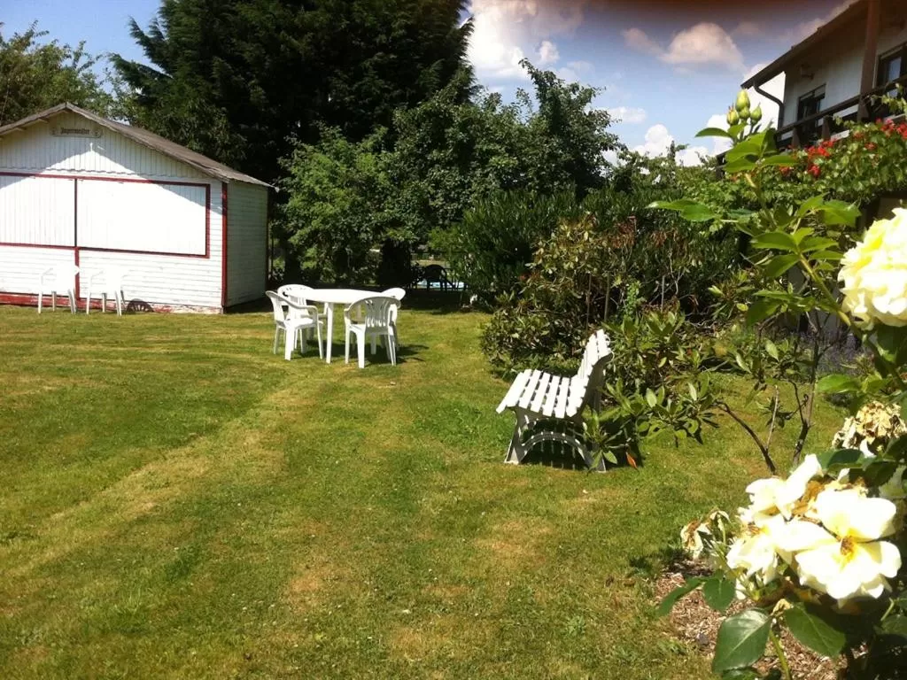 Property building in Kircheiber Hof