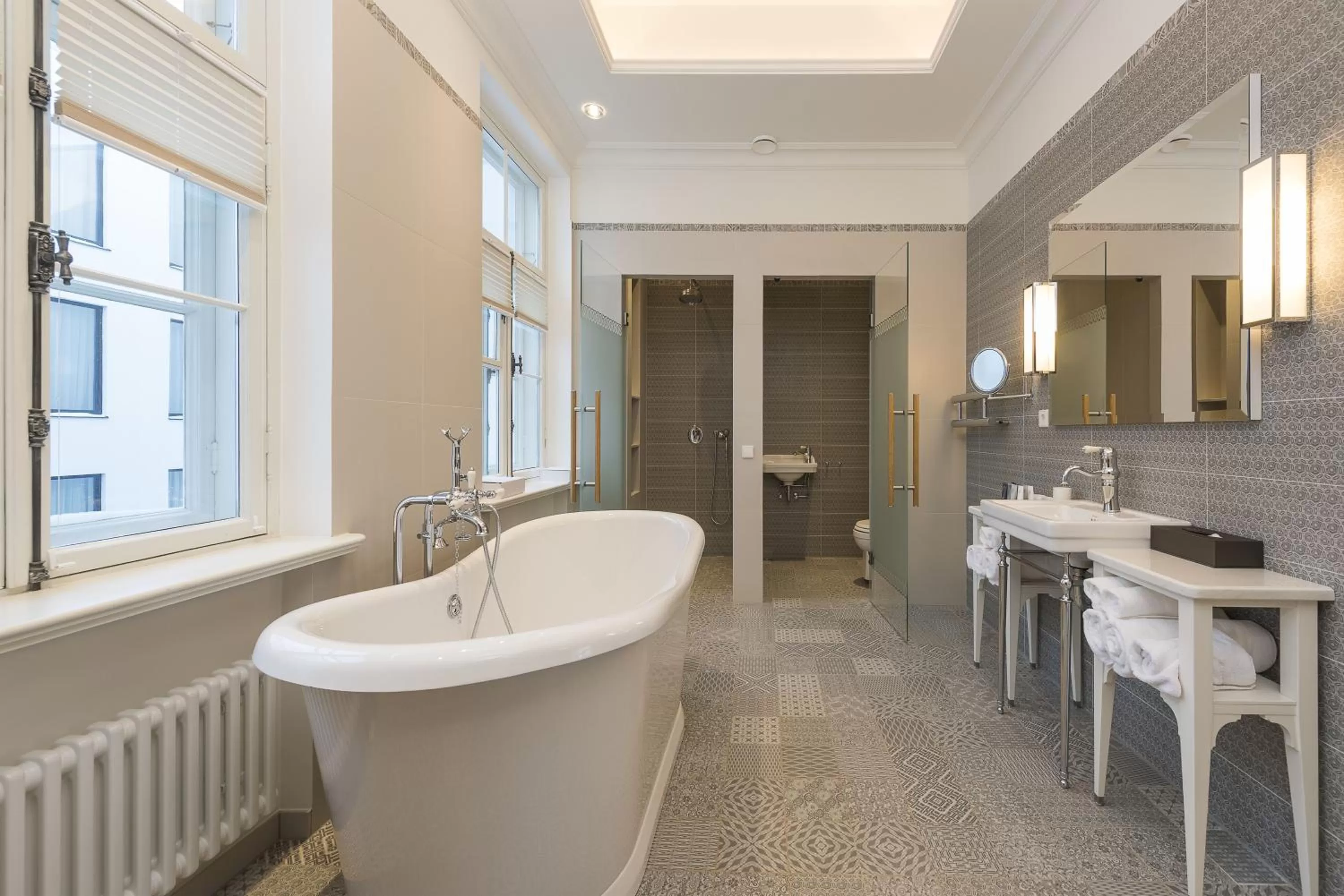 Bathroom in Lydia Hotel