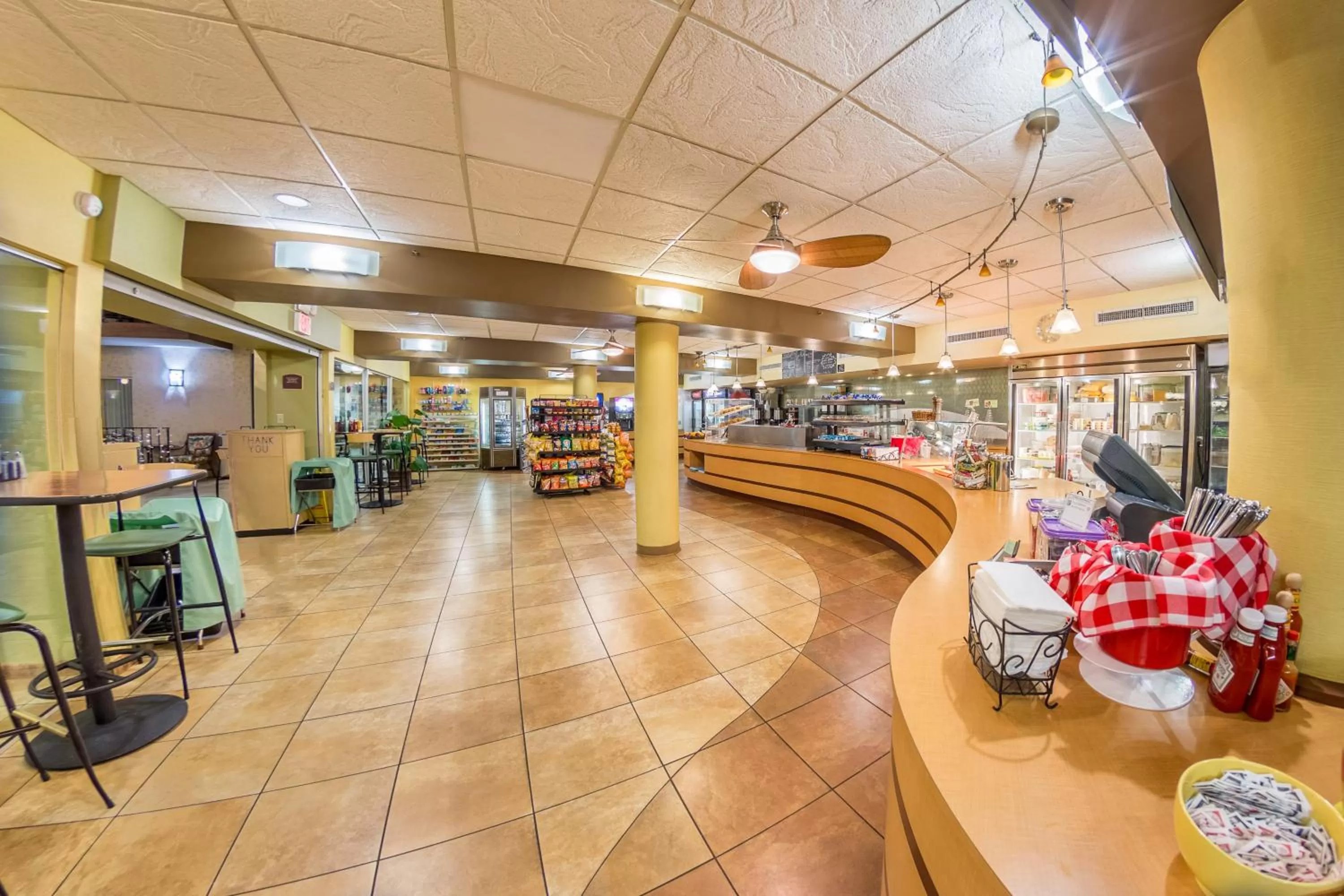 Restaurant/places to eat in Holiday Inn Des Moines-Airport Conf Center by IHG