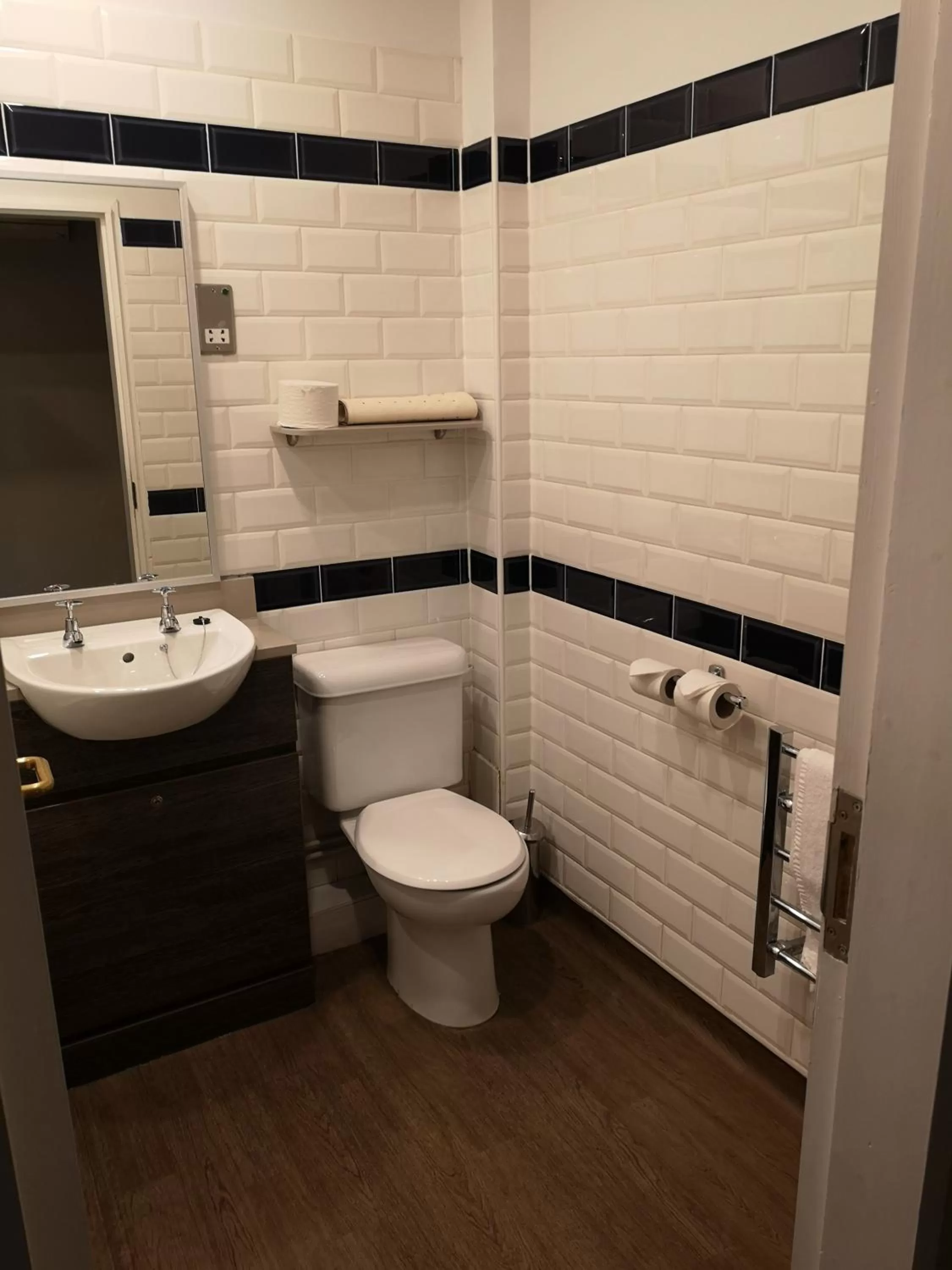 Bathroom in The Brocket Arms Wetherspoon