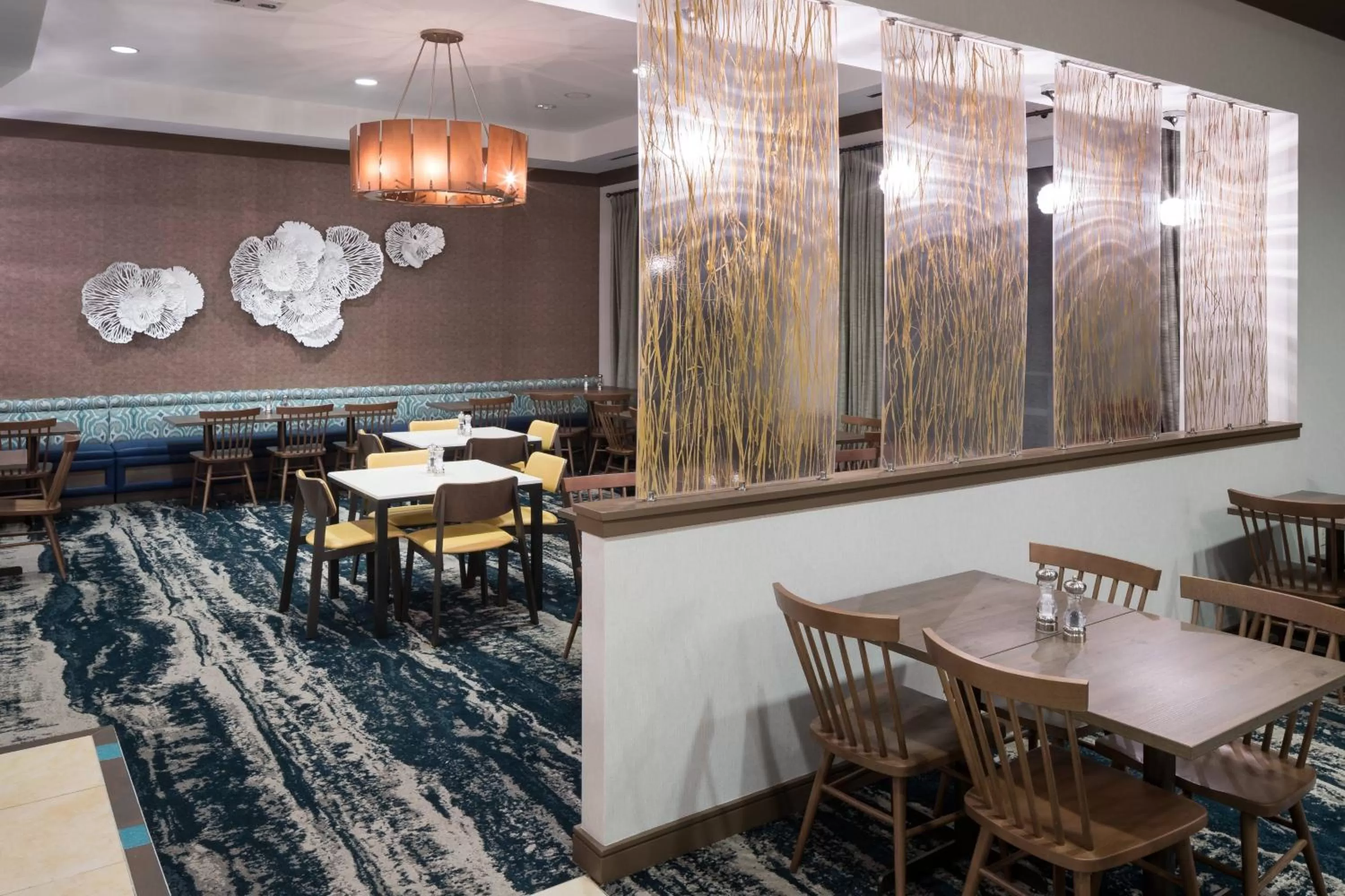 Restaurant/places to eat in Fairfield Inn Suites by Marriott Orlando At SeaWorld