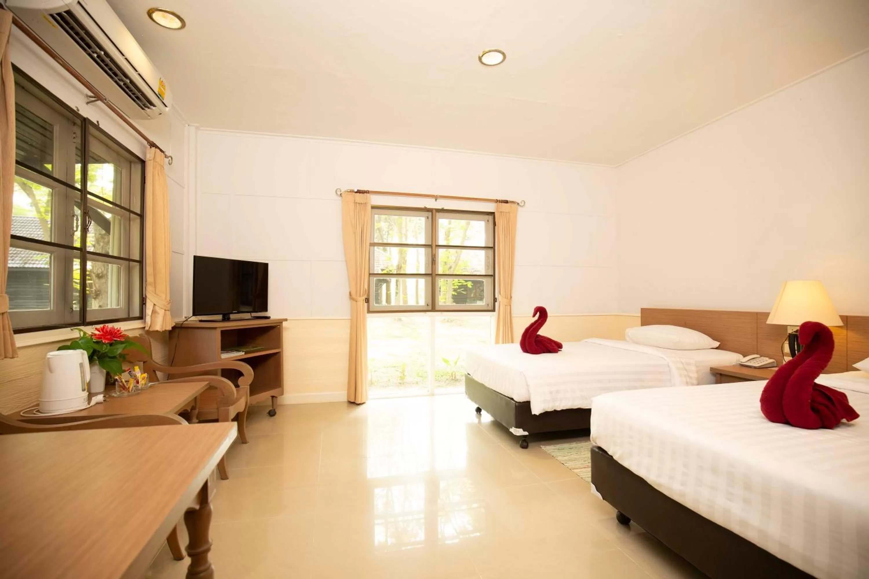 Bedroom, Bed in The Legacy River Kwai Resort