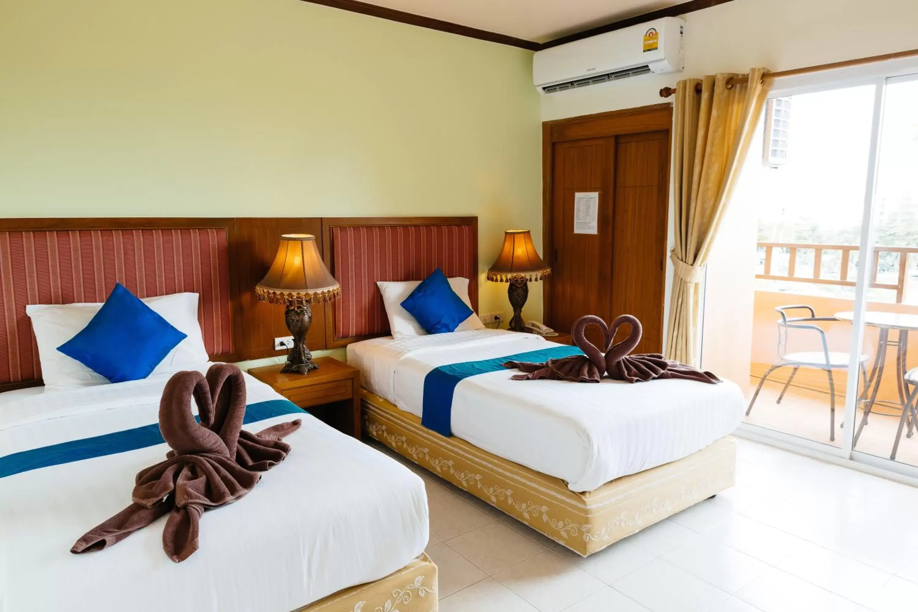 Standard Twin Room in Thipurai Beach Hotel Standard Twin Room in Thipurai Beach Hotel